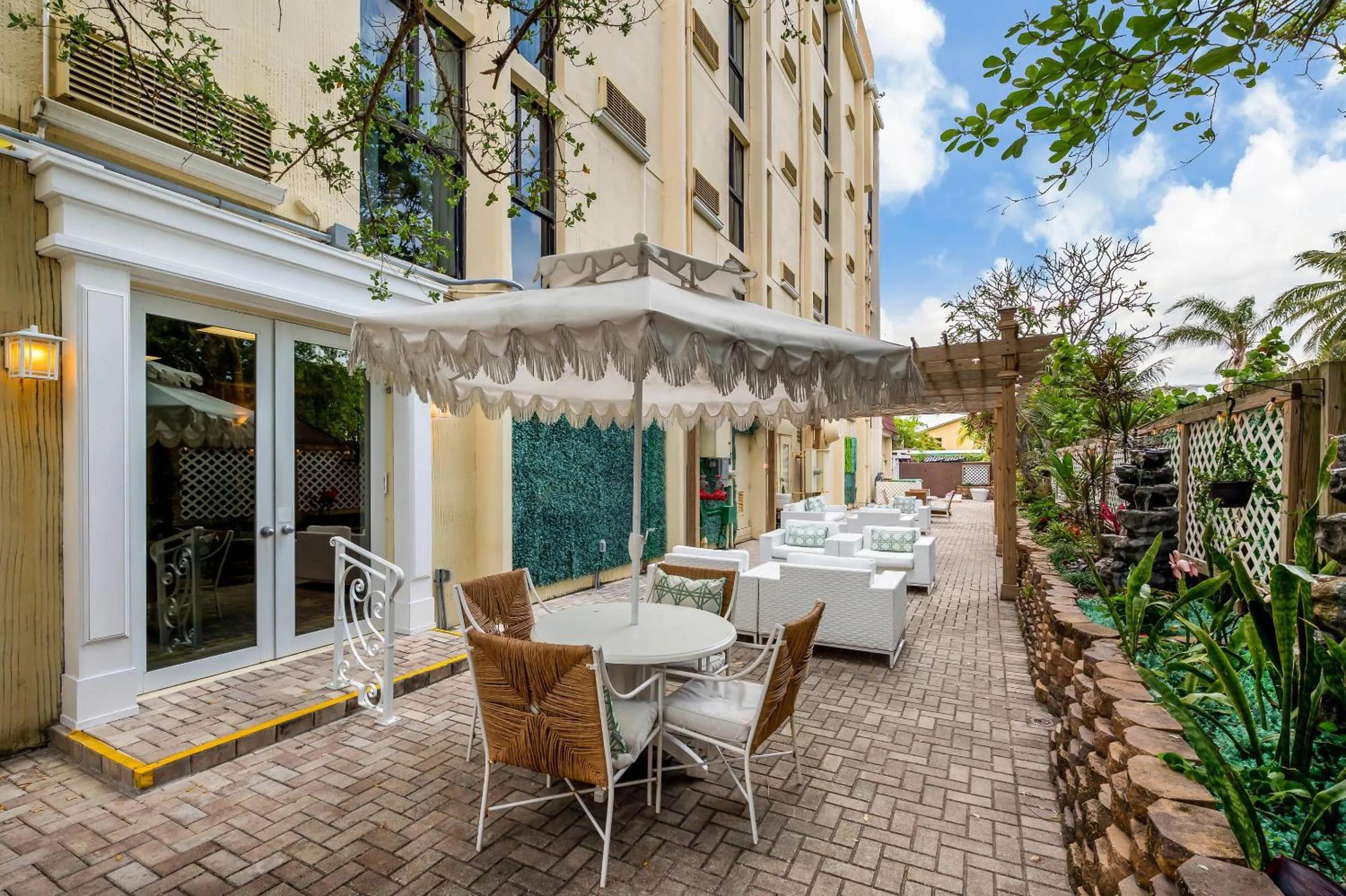 Other in Comfort Inn Oceanside Deerfield Beach