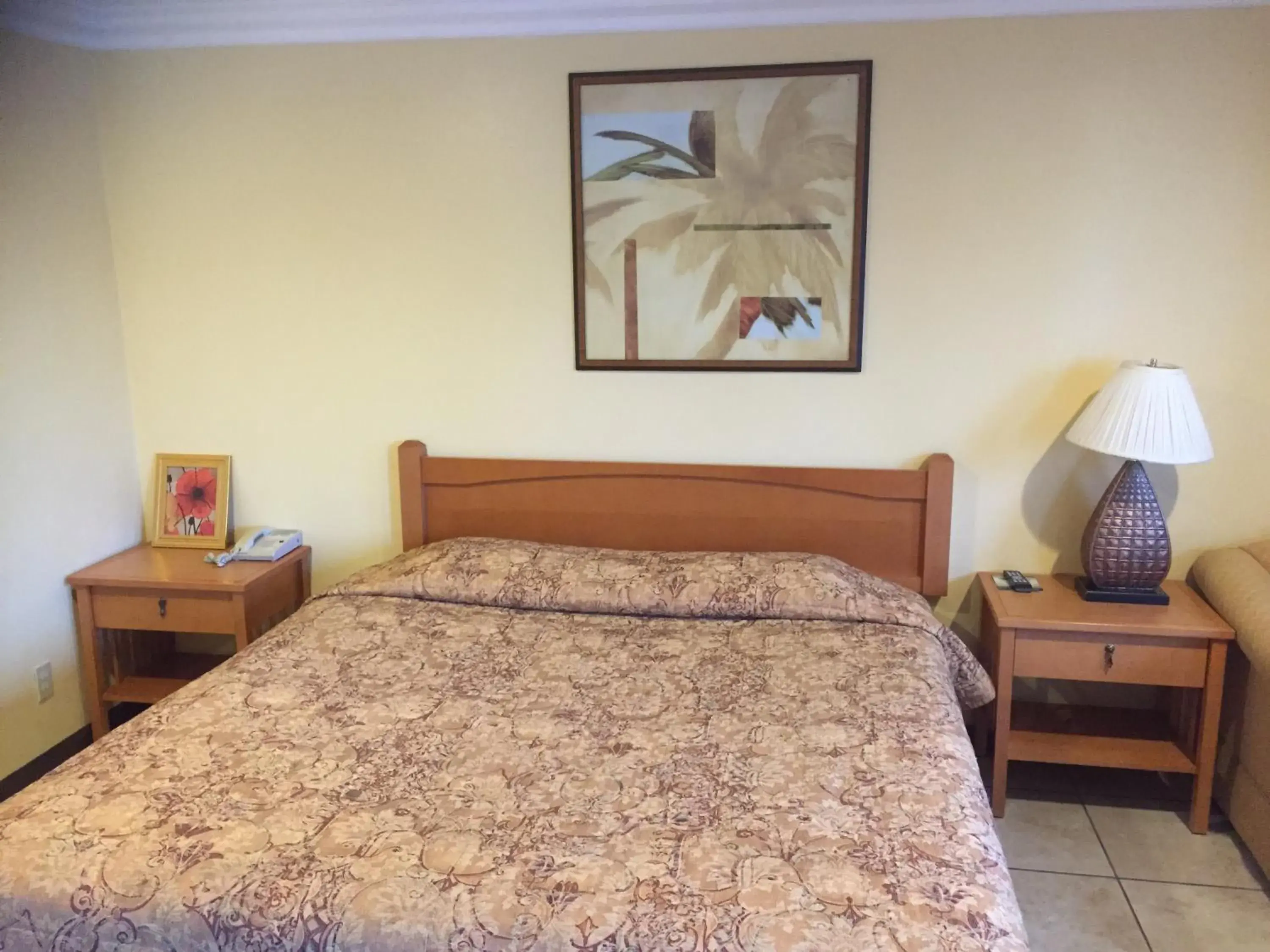 Bedroom, Bed in Bayshore Inn Ventura Bedroom, Bed in Bayshore Inn Ventura