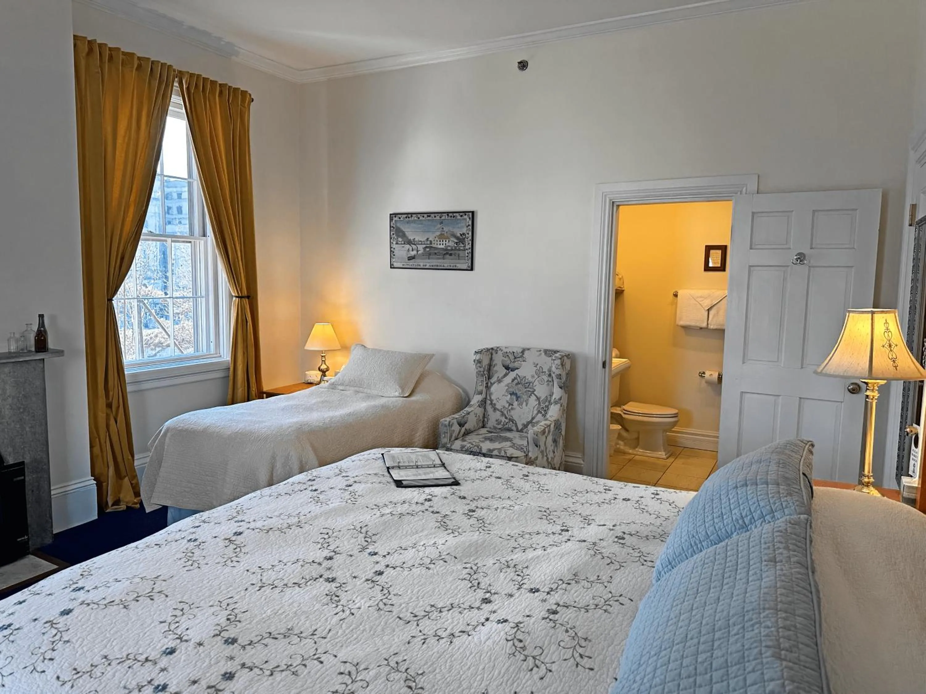 Bedroom, Bed in Christopher Dodge House