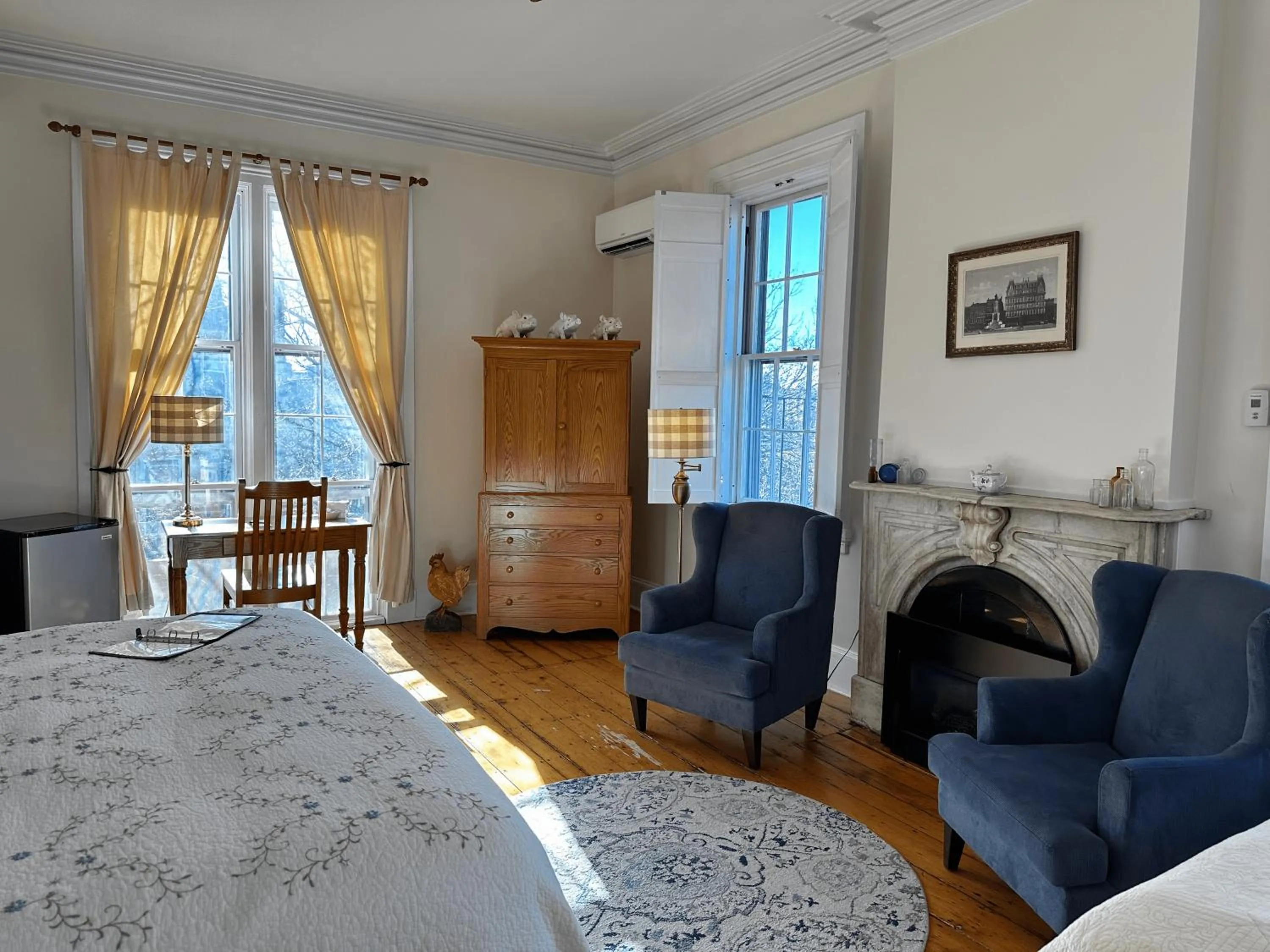 Bedroom, Bed in Christopher Dodge House