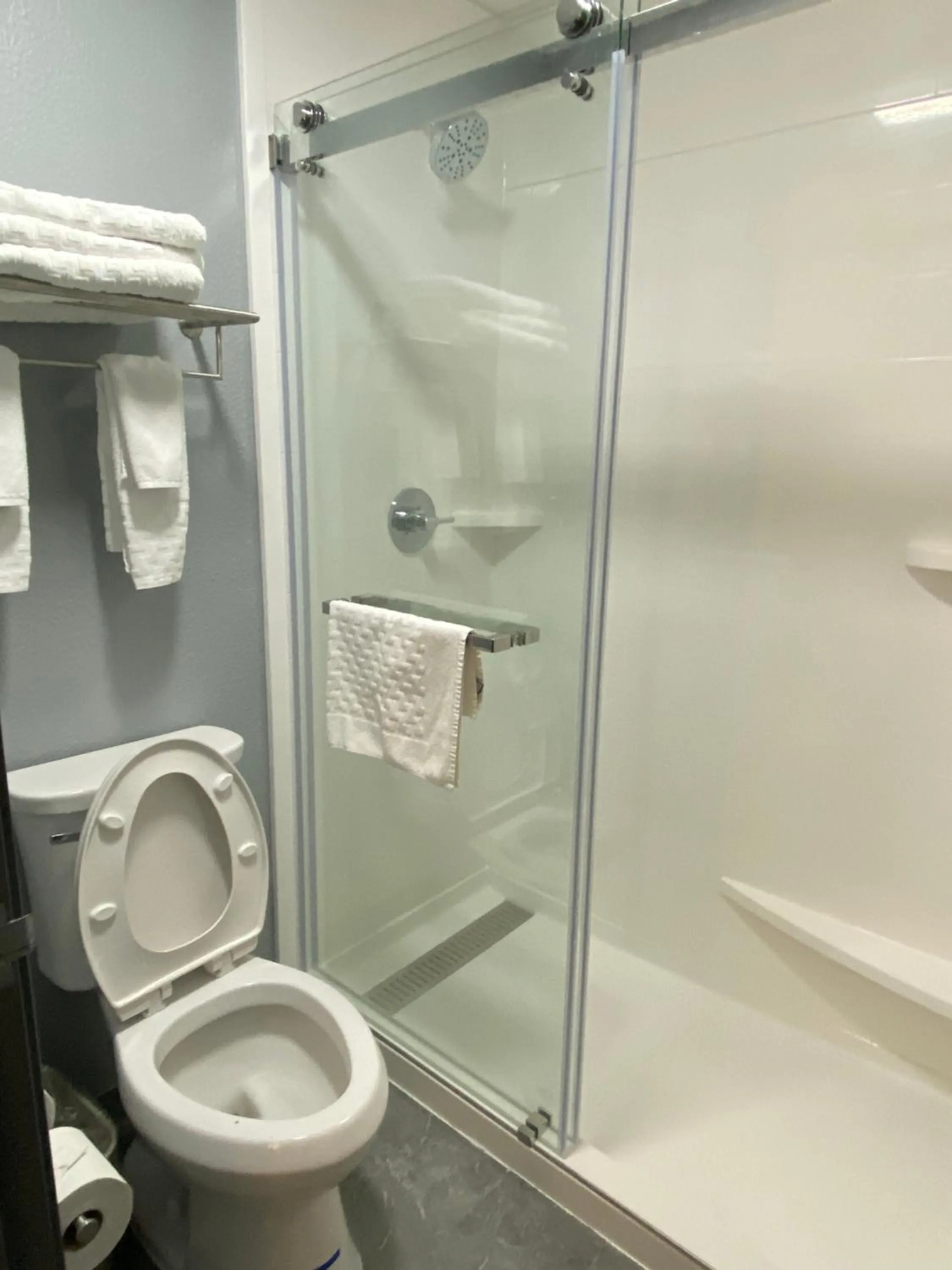 Bathroom in Stay Wise Inns of Montrose