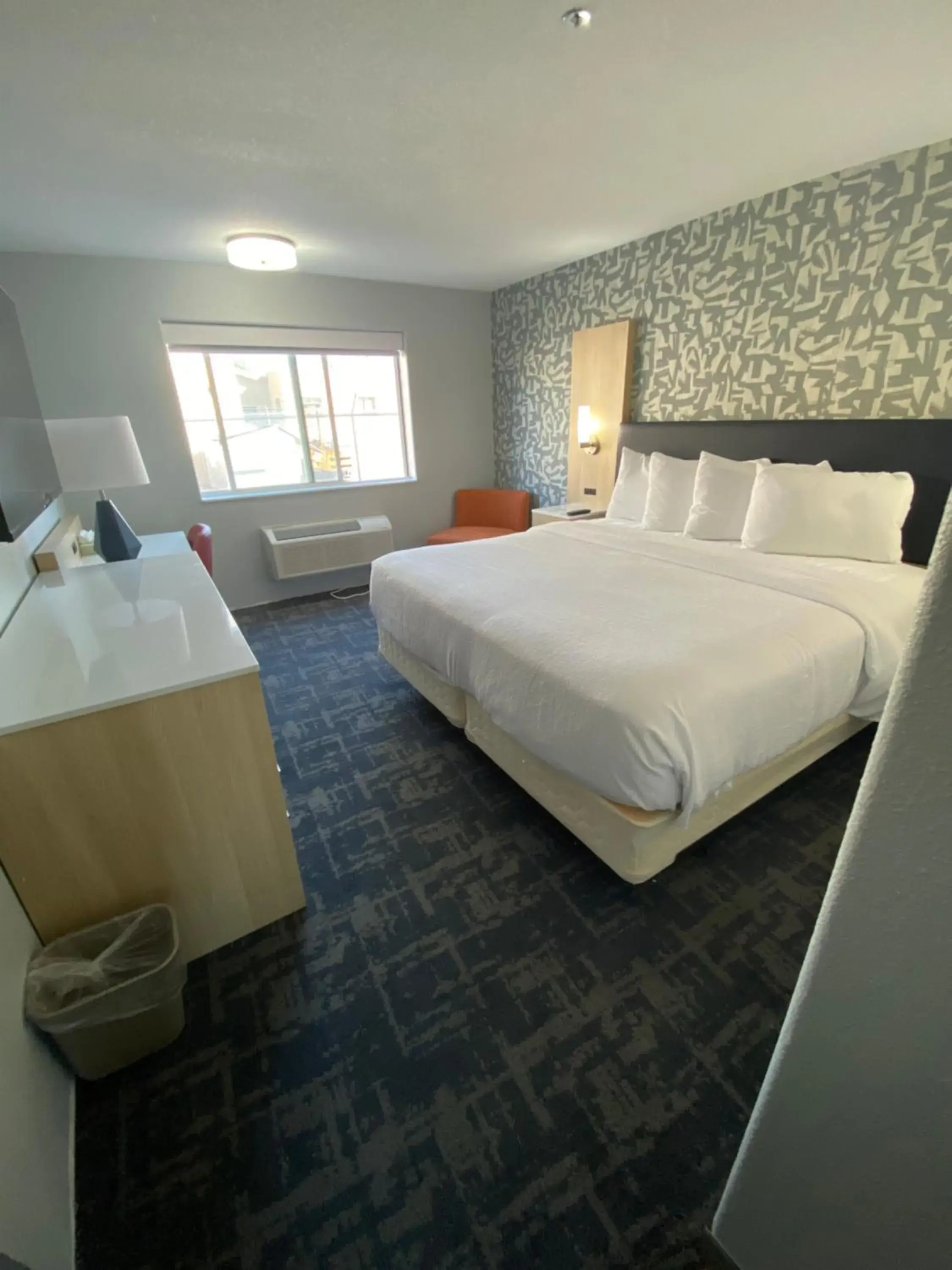 Bed in Stay Wise Inns of Montrose Bed in Stay Wise Inns of Montrose