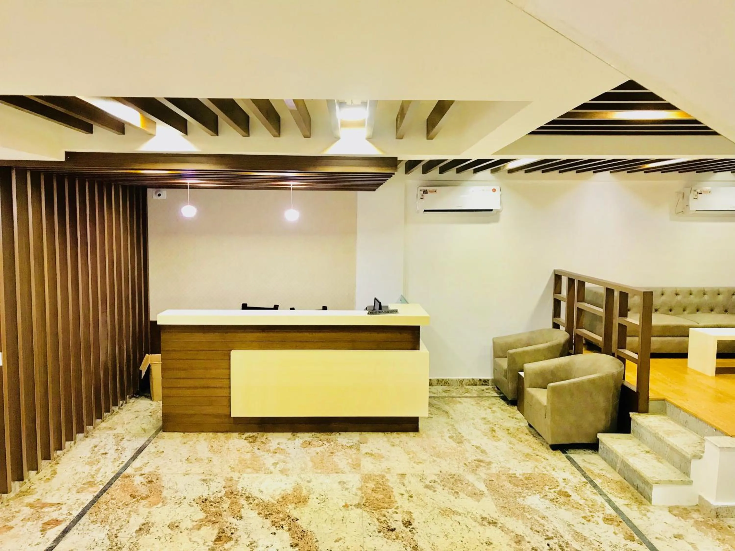 Lobby or reception in REGALIA INN &SUITES