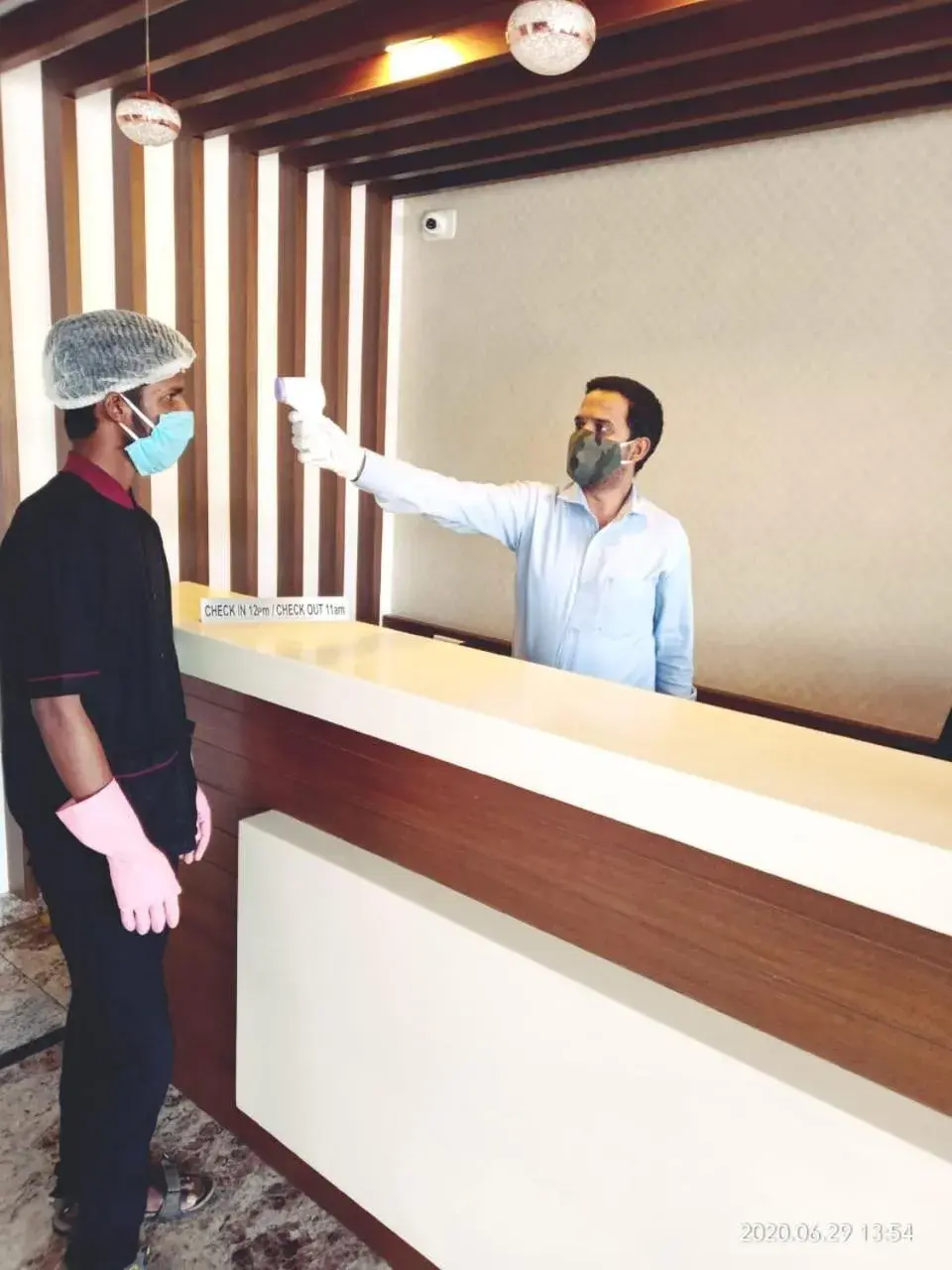 REGALIA INN &SUITES REGALIA INN &SUITES