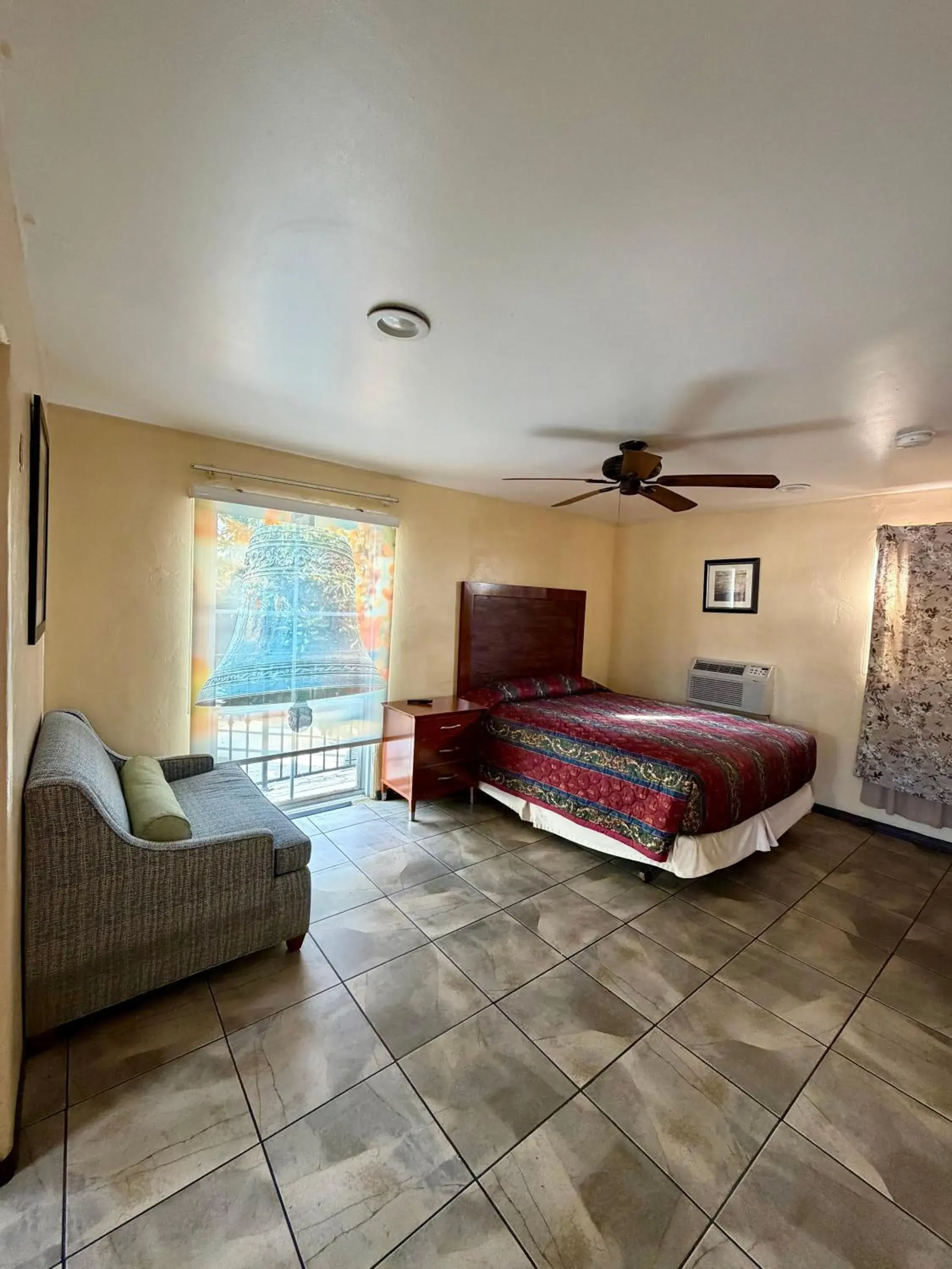 Suite in Mission Bell Motel Suite in Mission Bell Motel