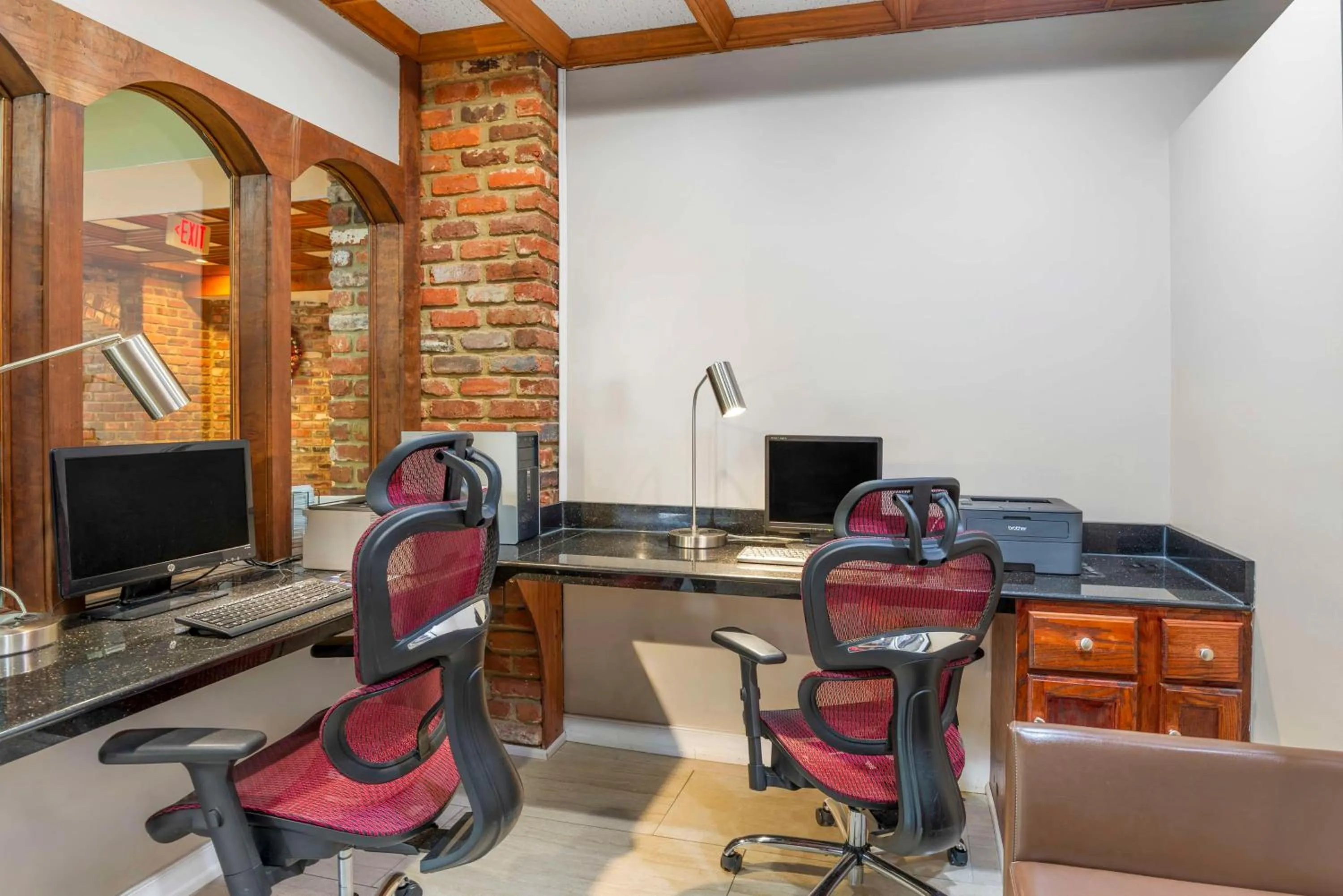 Business facilities in Best Western PLUS Governor's Inn Richmond