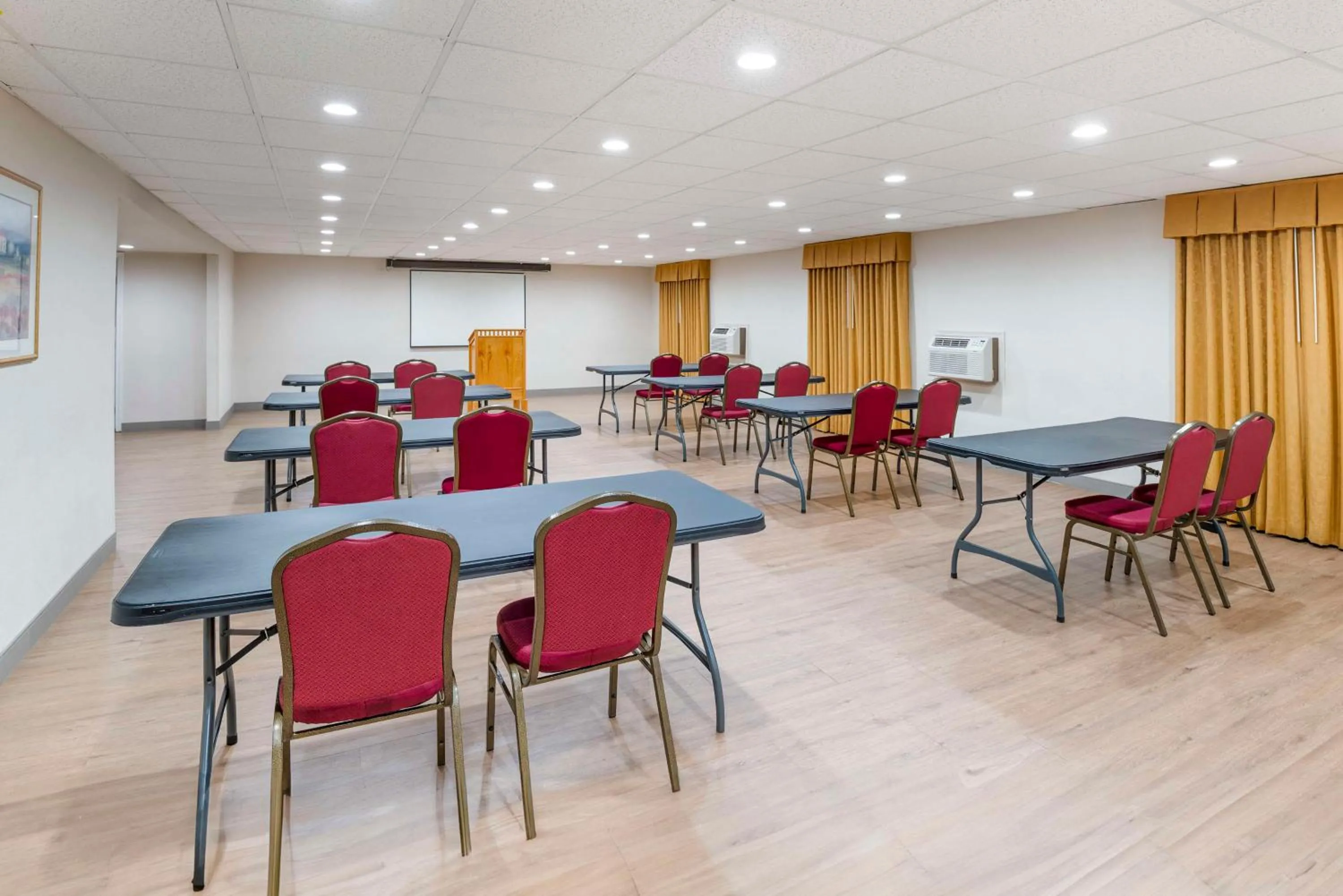 Meeting/conference room in Best Western PLUS Governor's Inn Richmond