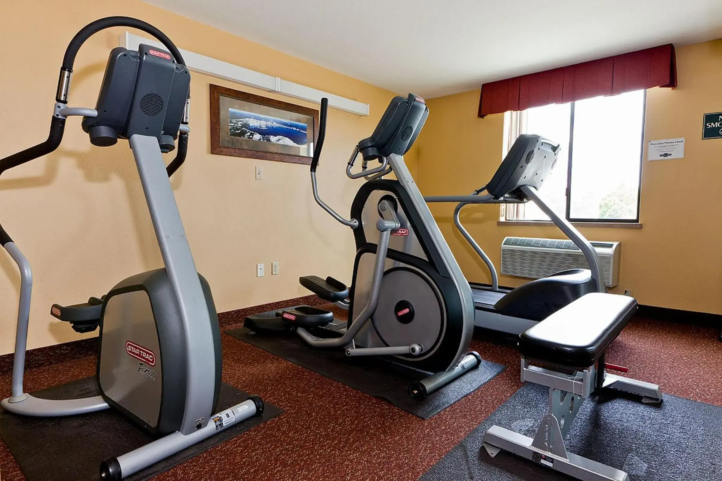 Fitness centre/facilities in The Portlander Inn and Marketplace Fitness centre/facilities in The Portlander Inn and Marketplace