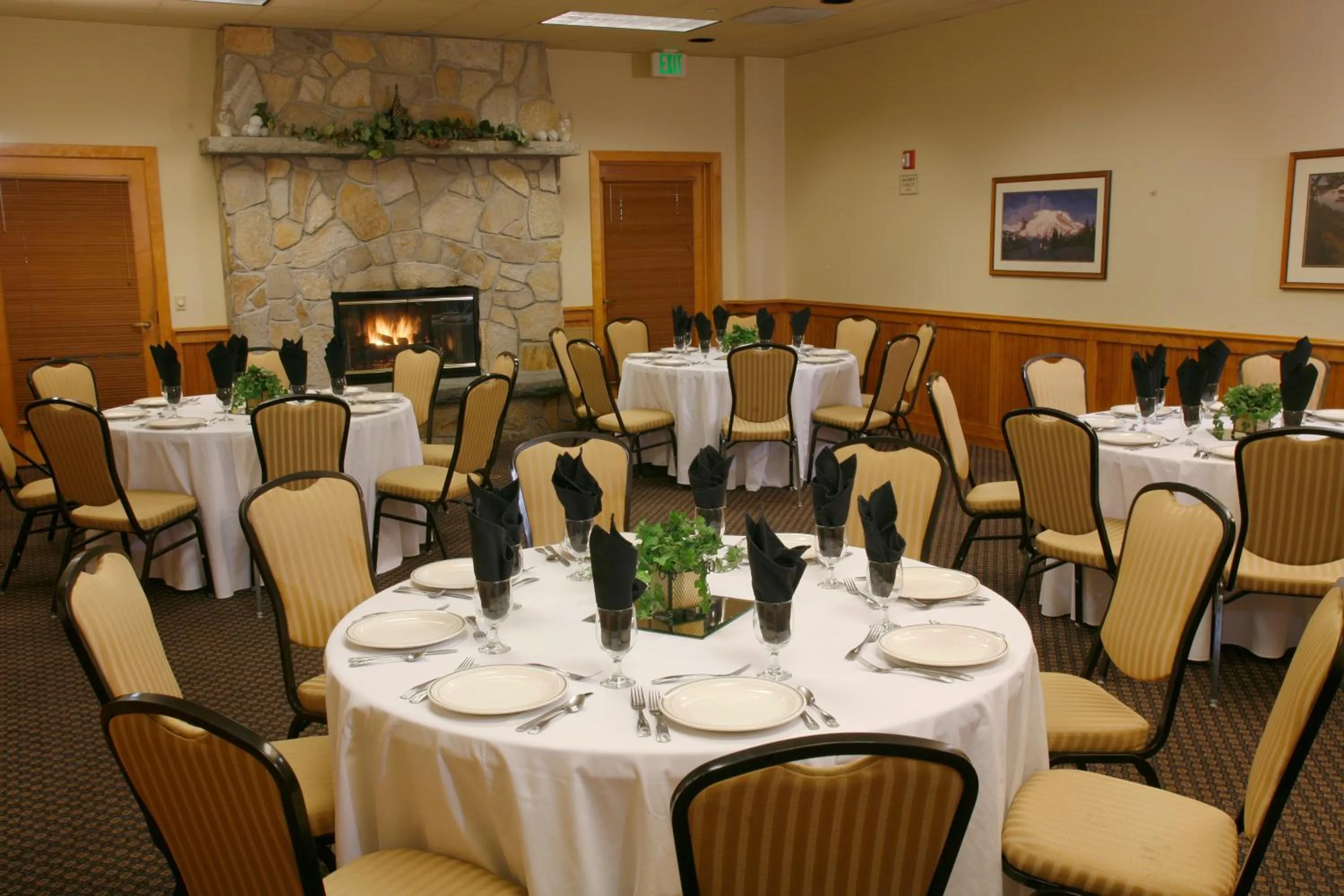 Banquet/Function facilities in The Portlander Inn and Marketplace