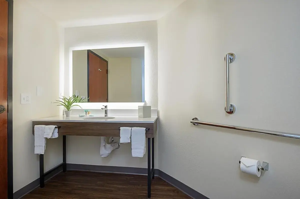 Bathroom in The Portlander Inn and Marketplace Bathroom in The Portlander Inn and Marketplace
