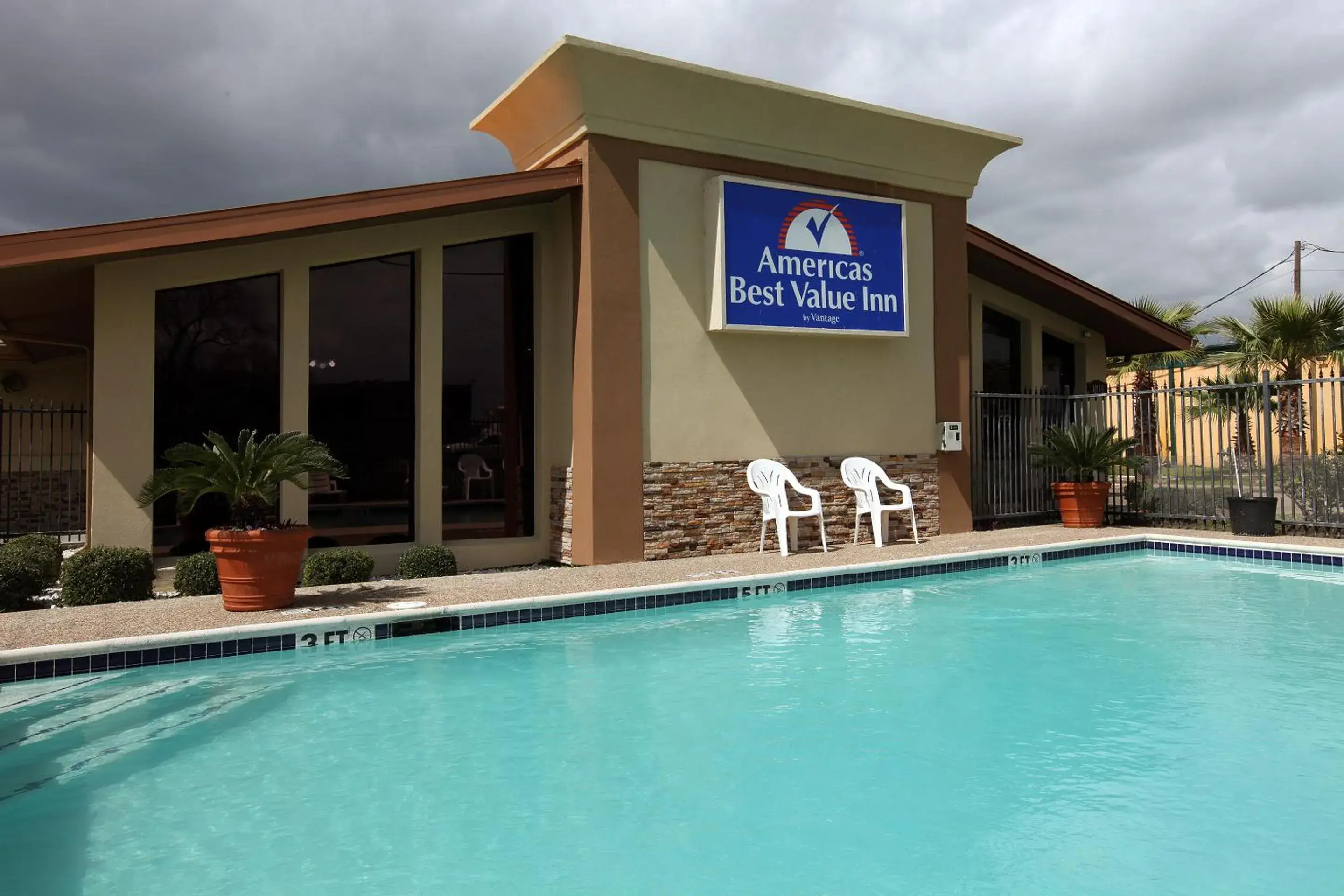 Americas Best Value Inn Angleton Americas Best Value Inn Angleton