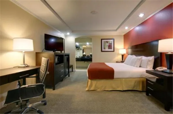 Bed in Americas Best Value Inn Angleton