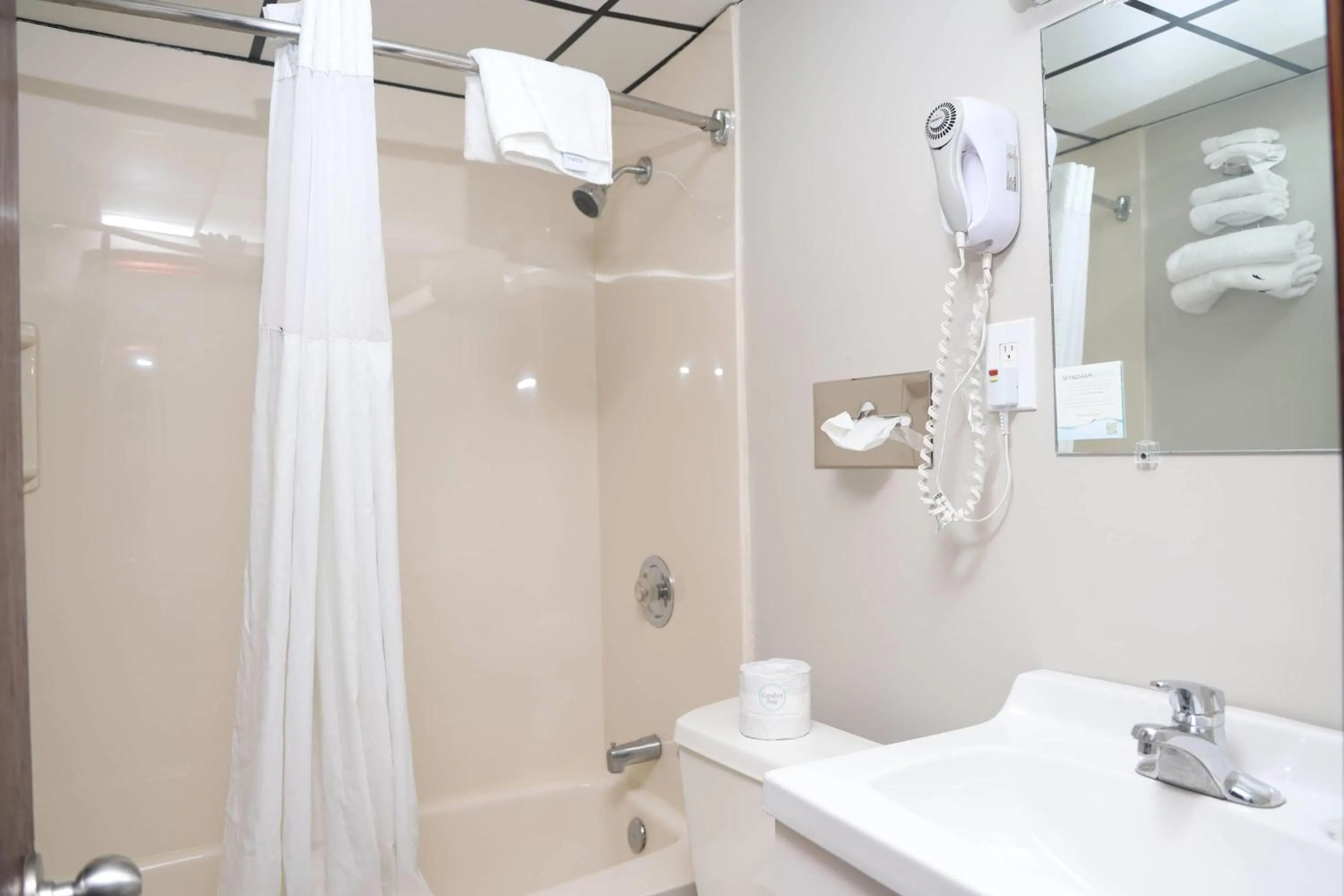 Bathroom in Days Inn by Wyndham Pittsburgh