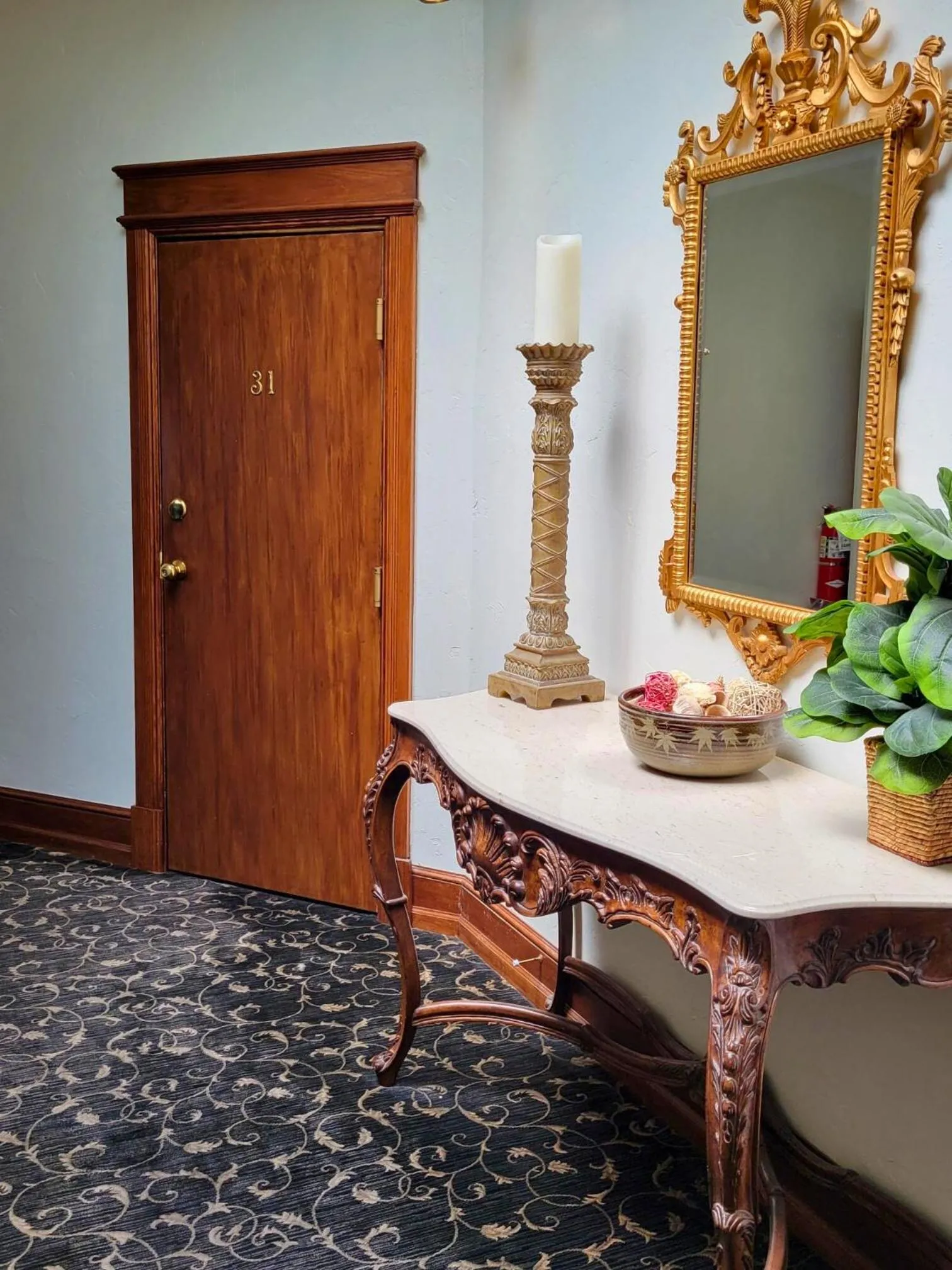 Altland House Inn & Suites