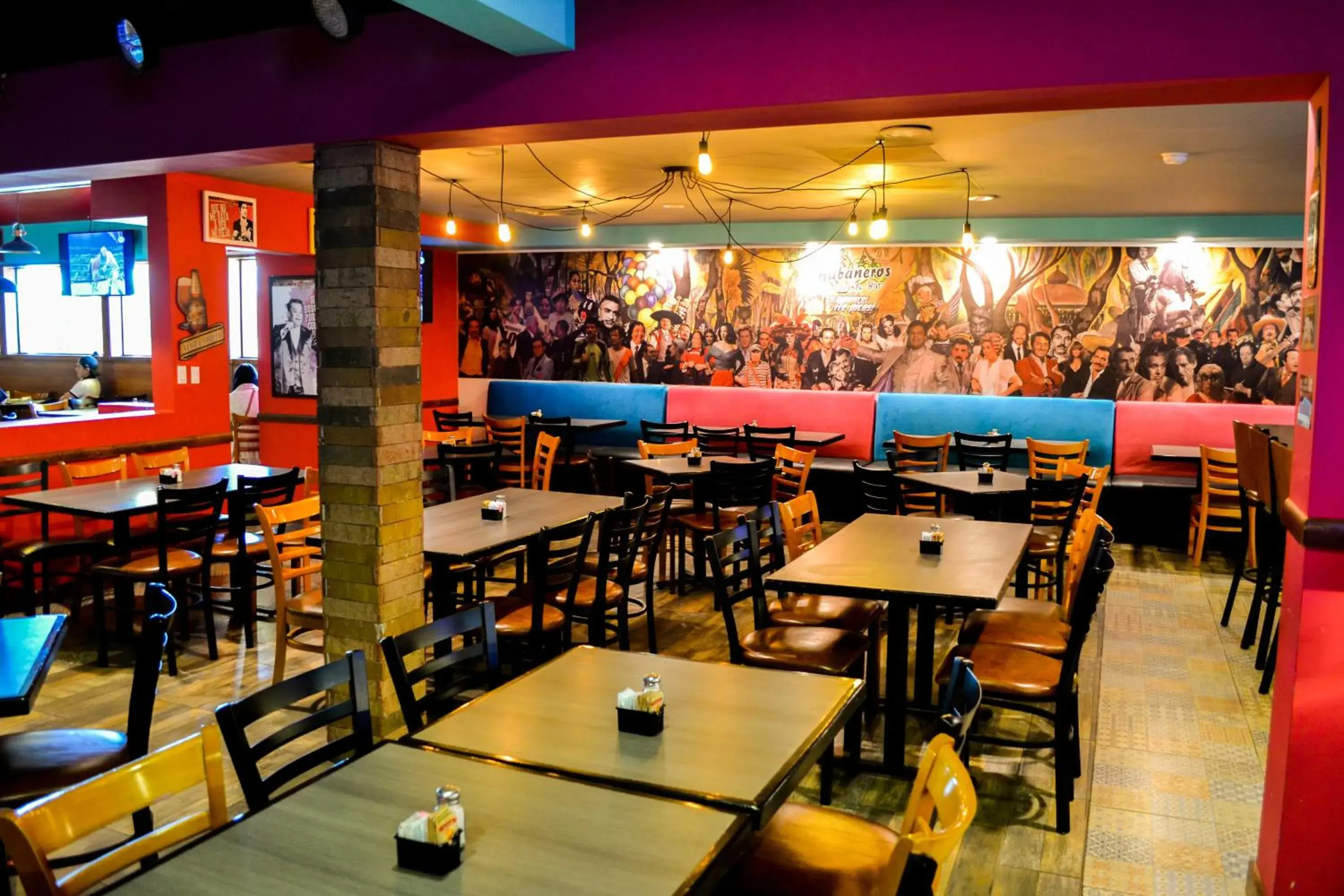 Restaurant/places to eat in Hotel Colonial Ciudad Juarez Restaurant/places to eat in Hotel Colonial Ciudad Juarez