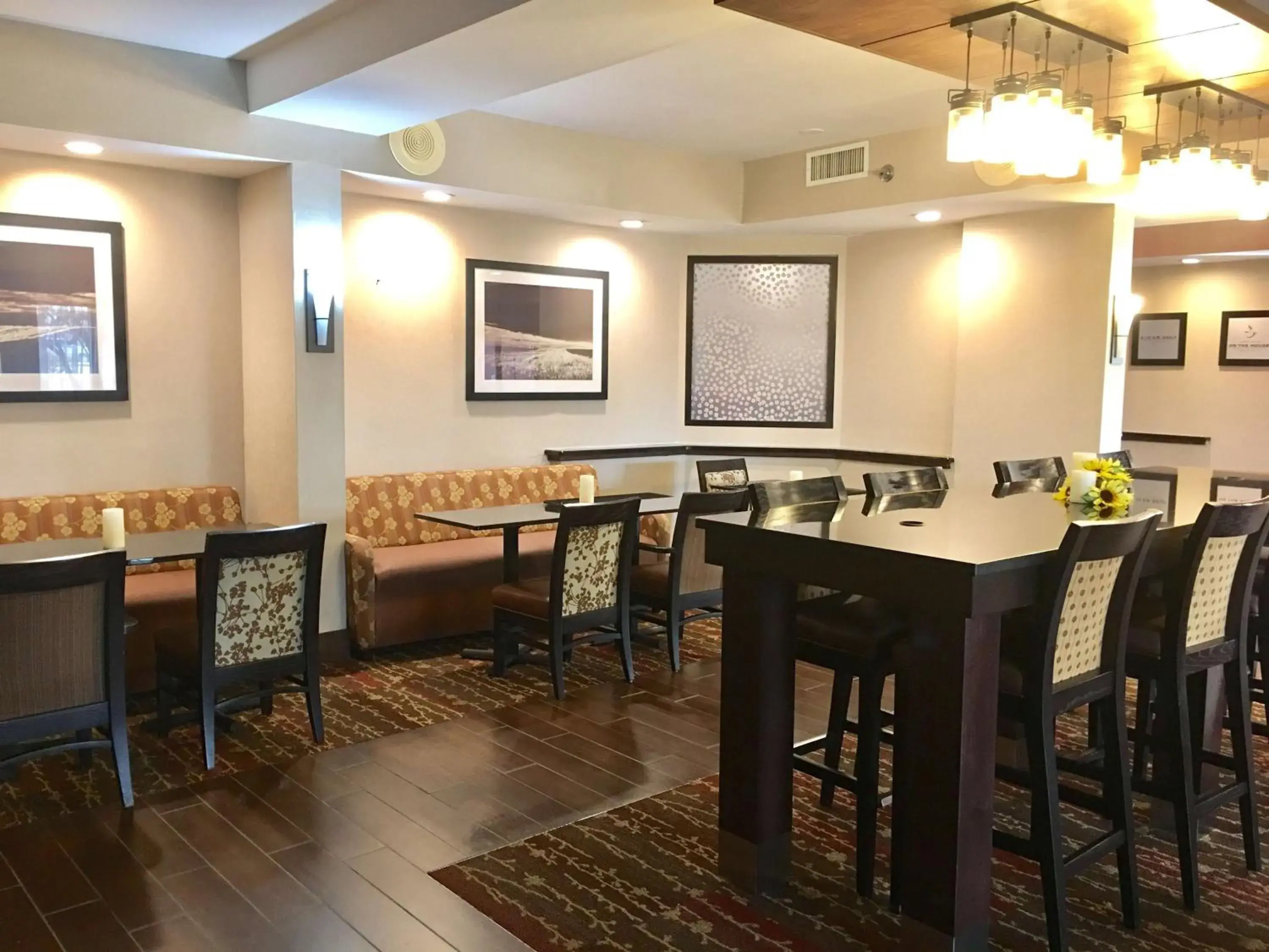 Breakfast in Hampton Inn Sevierville Breakfast in Hampton Inn Sevierville