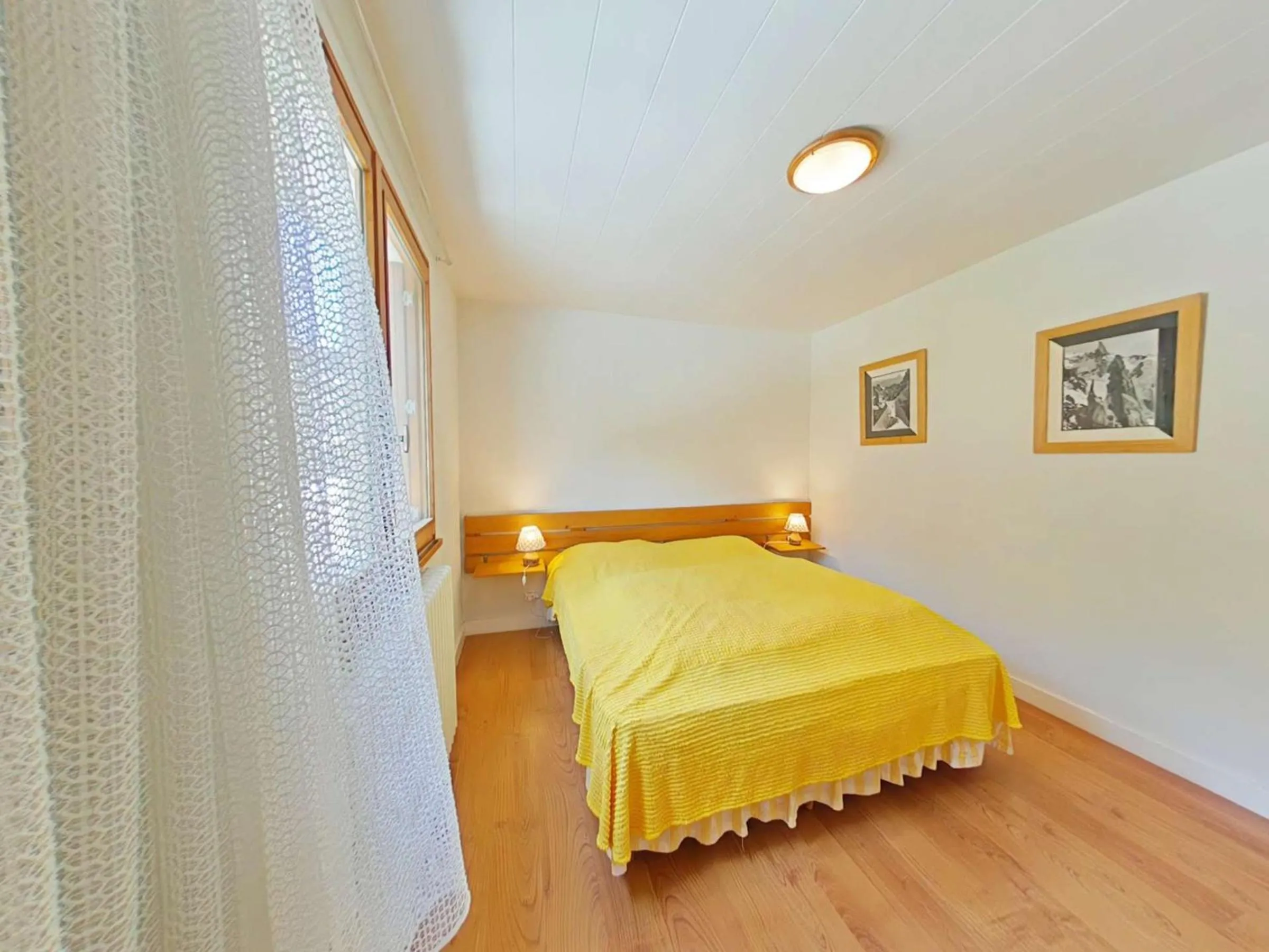 Bed in Appt 3 pièces avec mezzanine, 6 couchages, proche commerces et pistes, parking couvert - FR-1-241-189