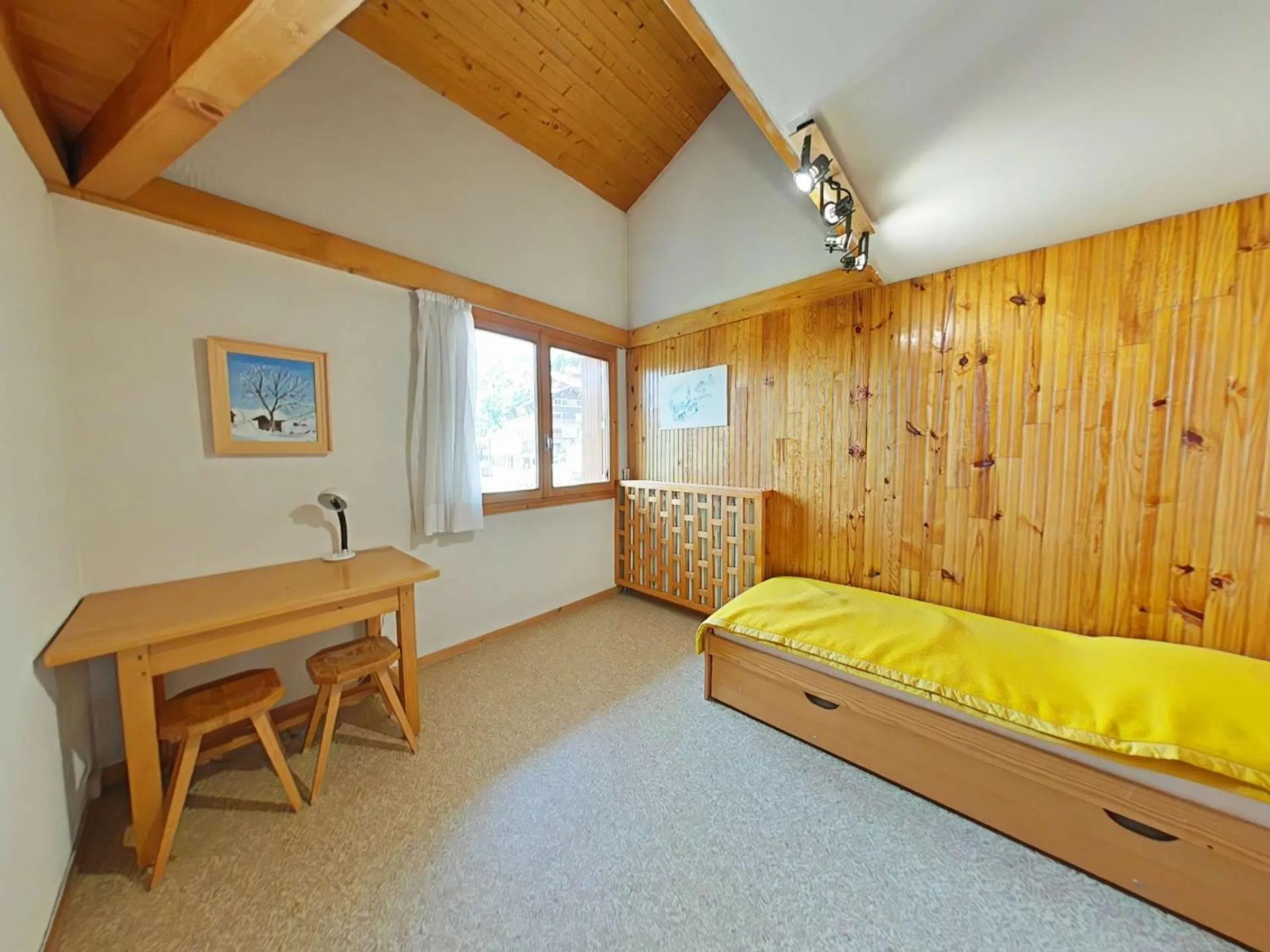 Bed in Appt 3 pièces avec mezzanine, 6 couchages, proche commerces et pistes, parking couvert - FR-1-241-189