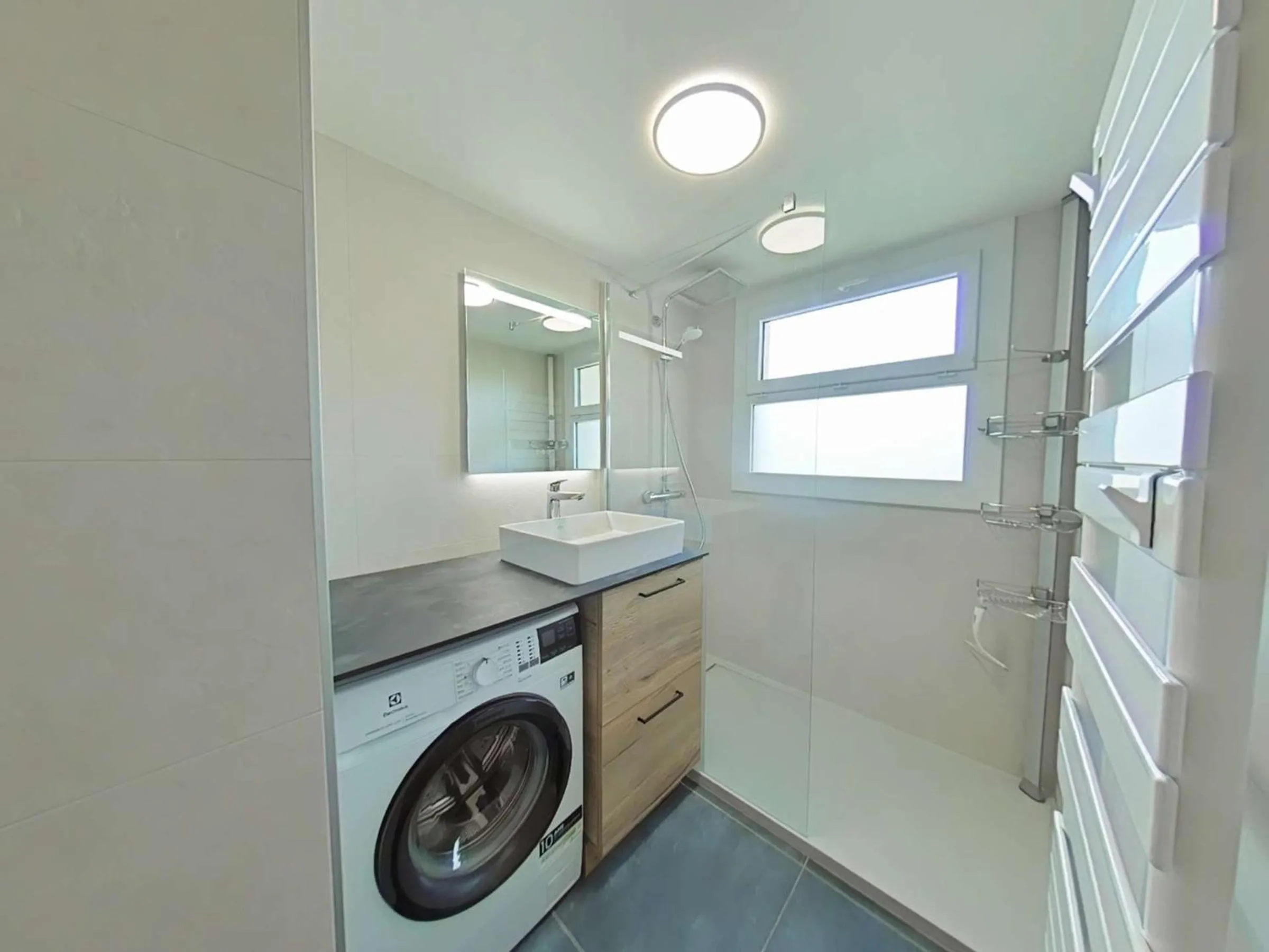 Appt 3 pièces avec mezzanine, 6 couchages, proche commerces et pistes, parking couvert - FR-1-241-189