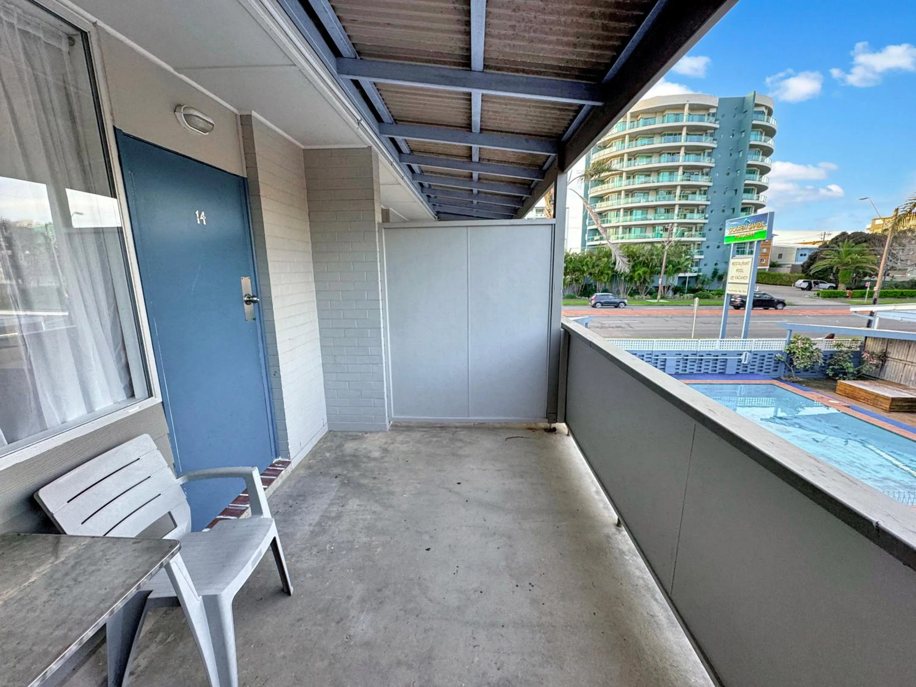 Balcony/Terrace in Golden Sands Motor Inn
