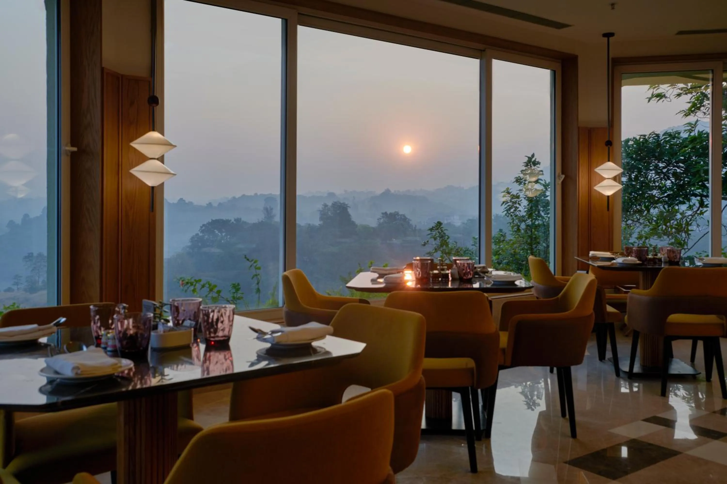 Restaurant/places to eat in Athiva Resort & Spa Khandala - Formerly Dukes Retreat