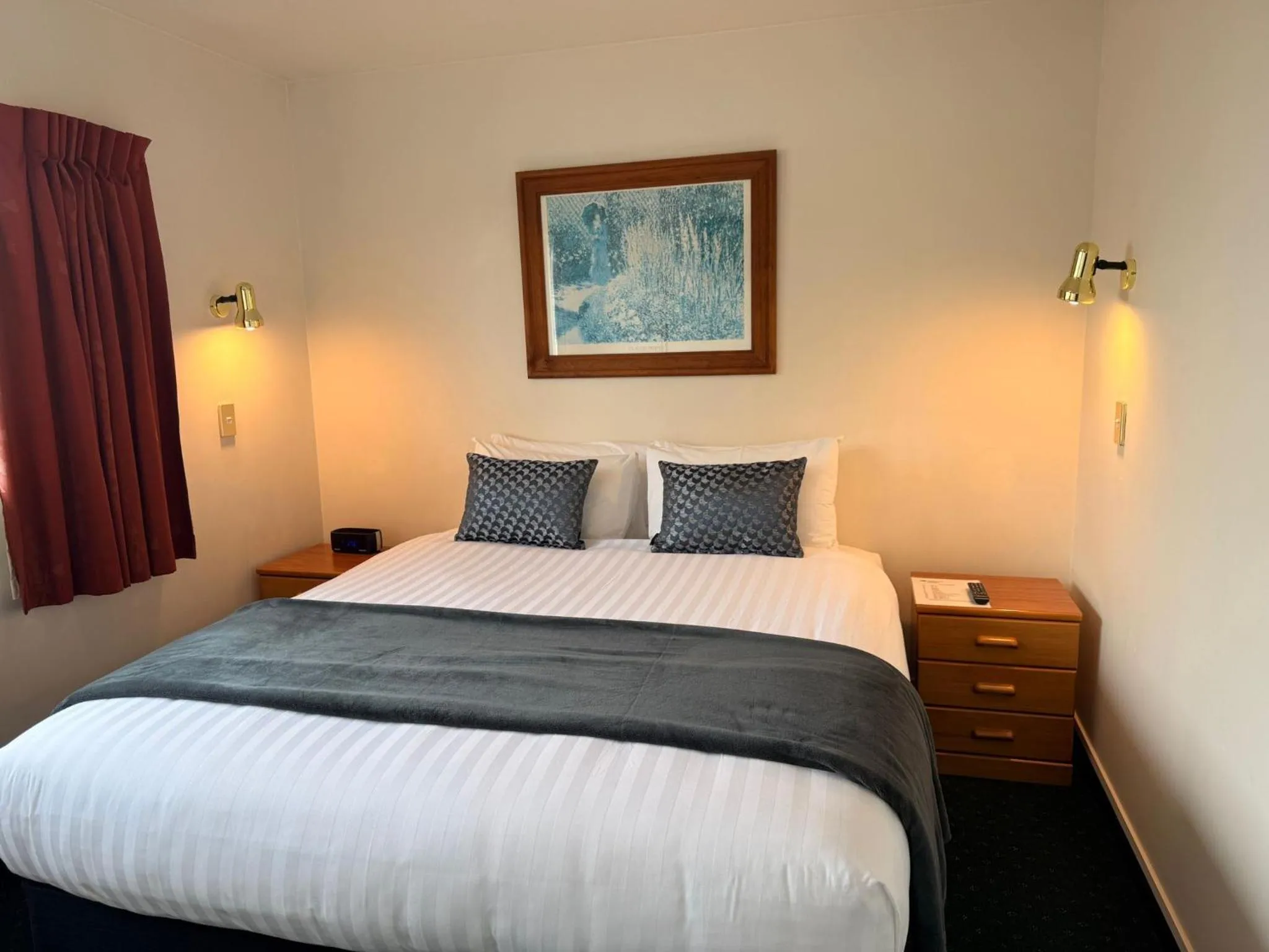 Bed in ASURE Ashley Motor Lodge