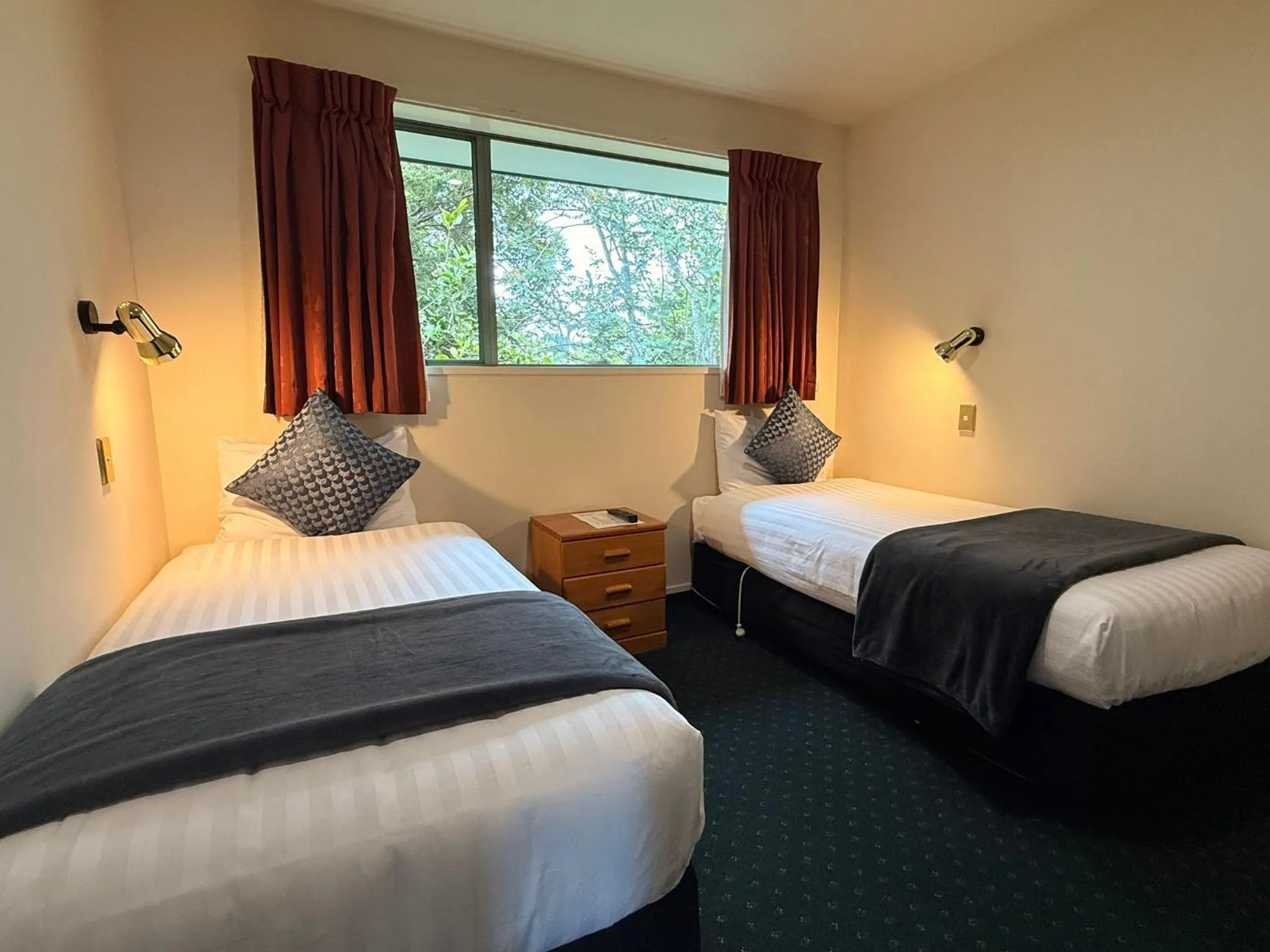 Bed in ASURE Ashley Motor Lodge