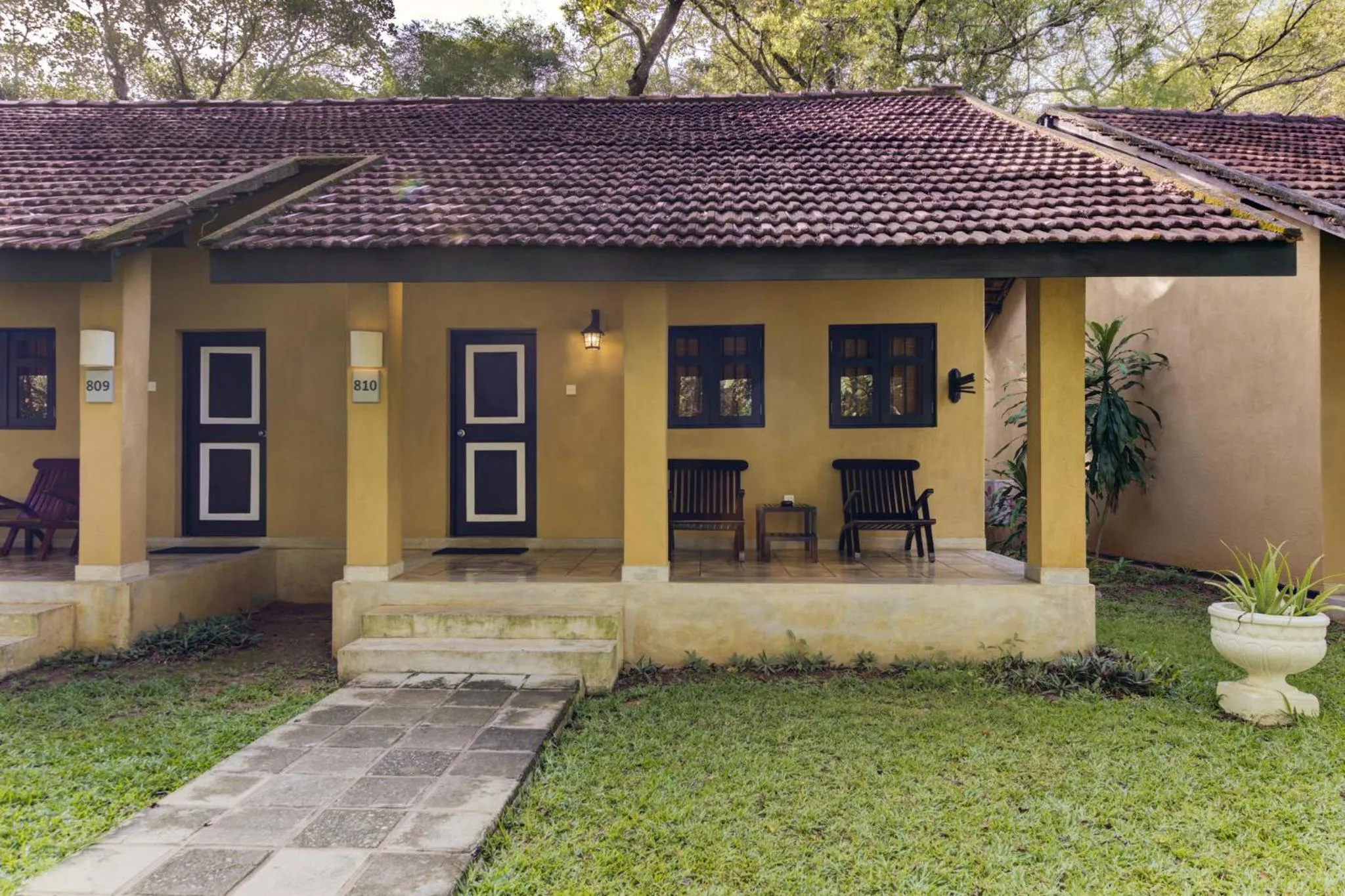 Decorative detail in Habarana Village by Cinnamon