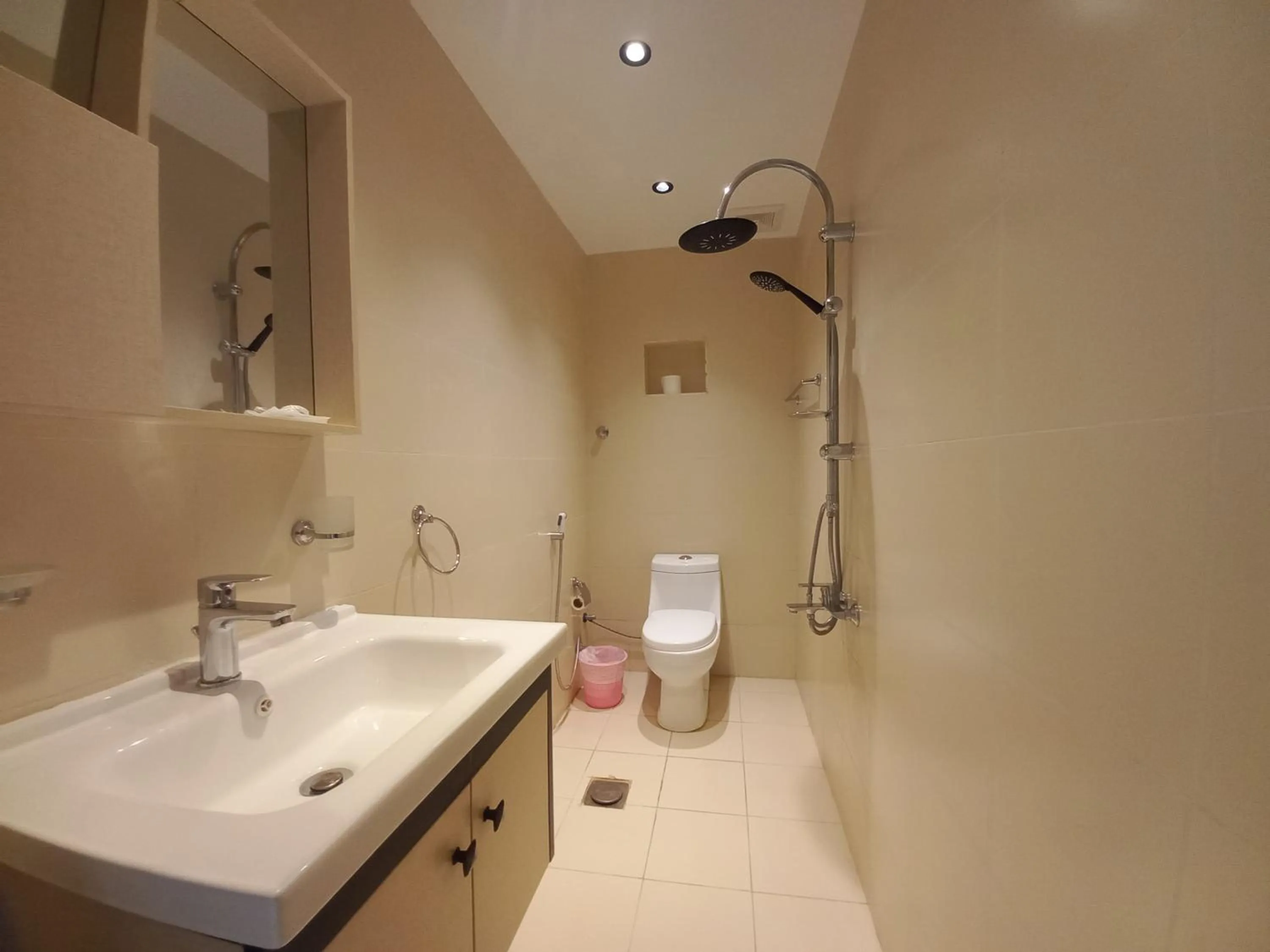 Bathroom in Sur Hotel