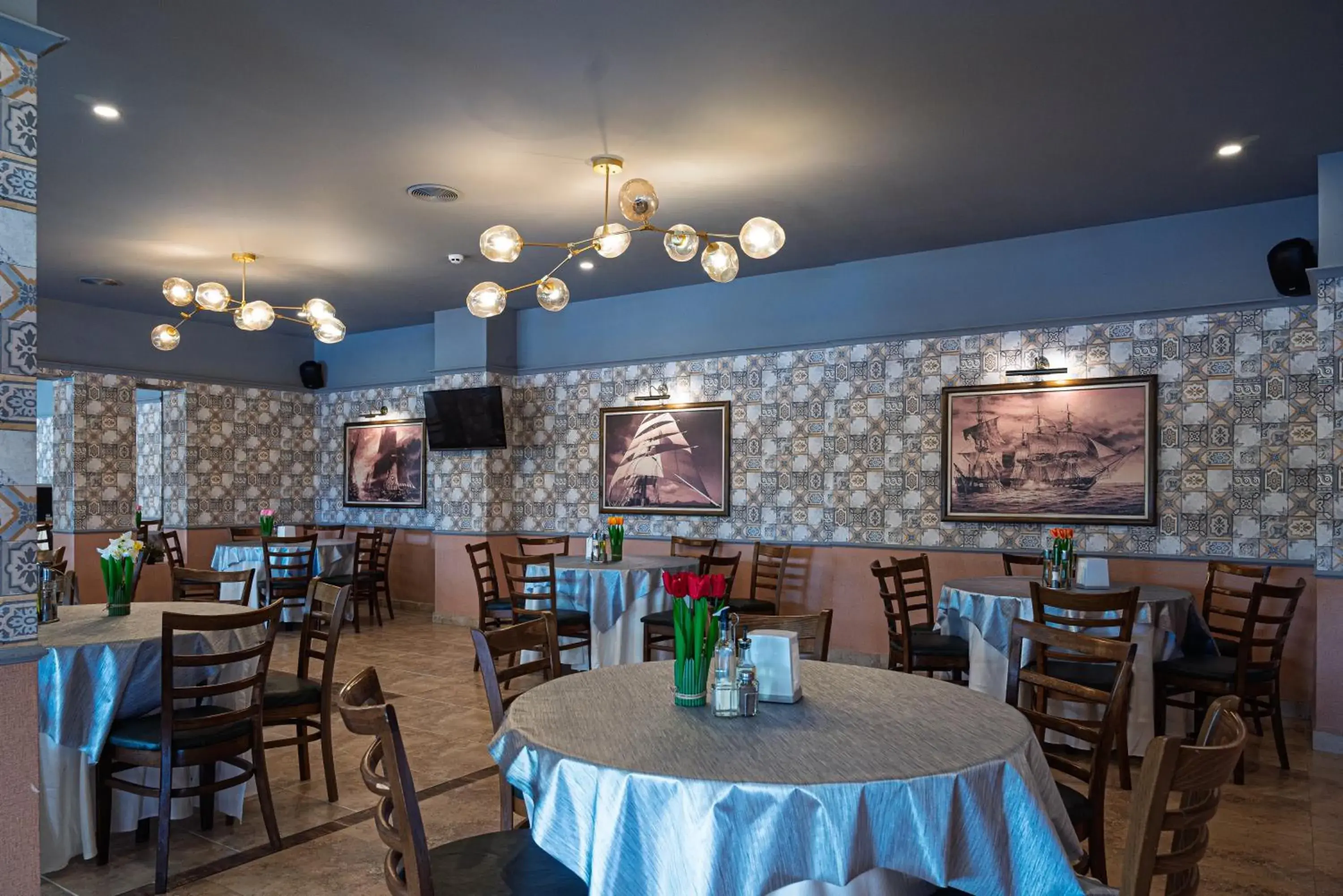 Restaurant/places to eat in Detelina Hotel Restaurant/places to eat in Detelina Hotel