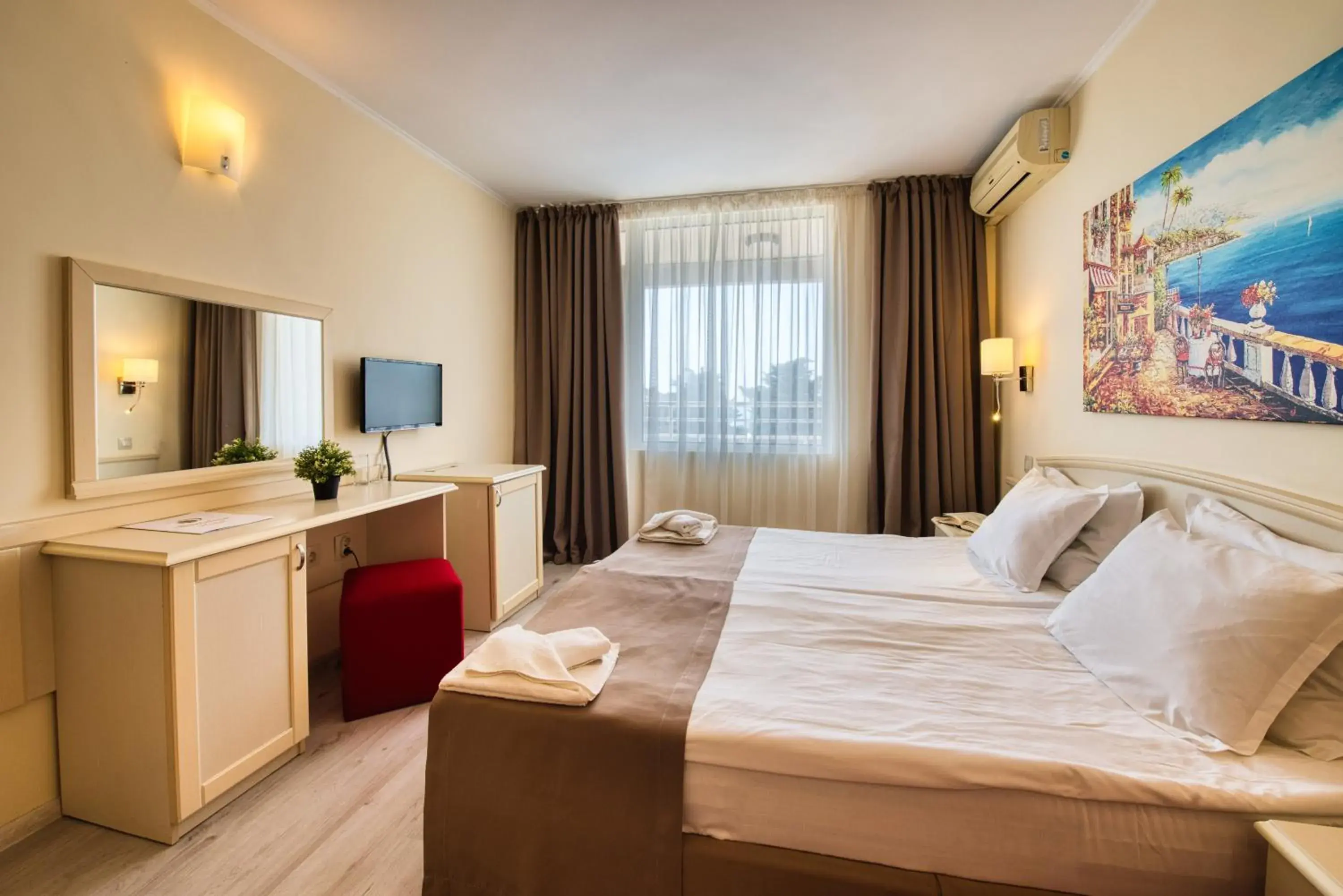 Double or Twin Room with Balcony and Sea View (2 Adults + 1 Child) - Free Parking in Detelina Hotel Double or Twin Room with Balcony and Sea View (2 Adults + 1 Child) - Free Parking in Detelina Hotel