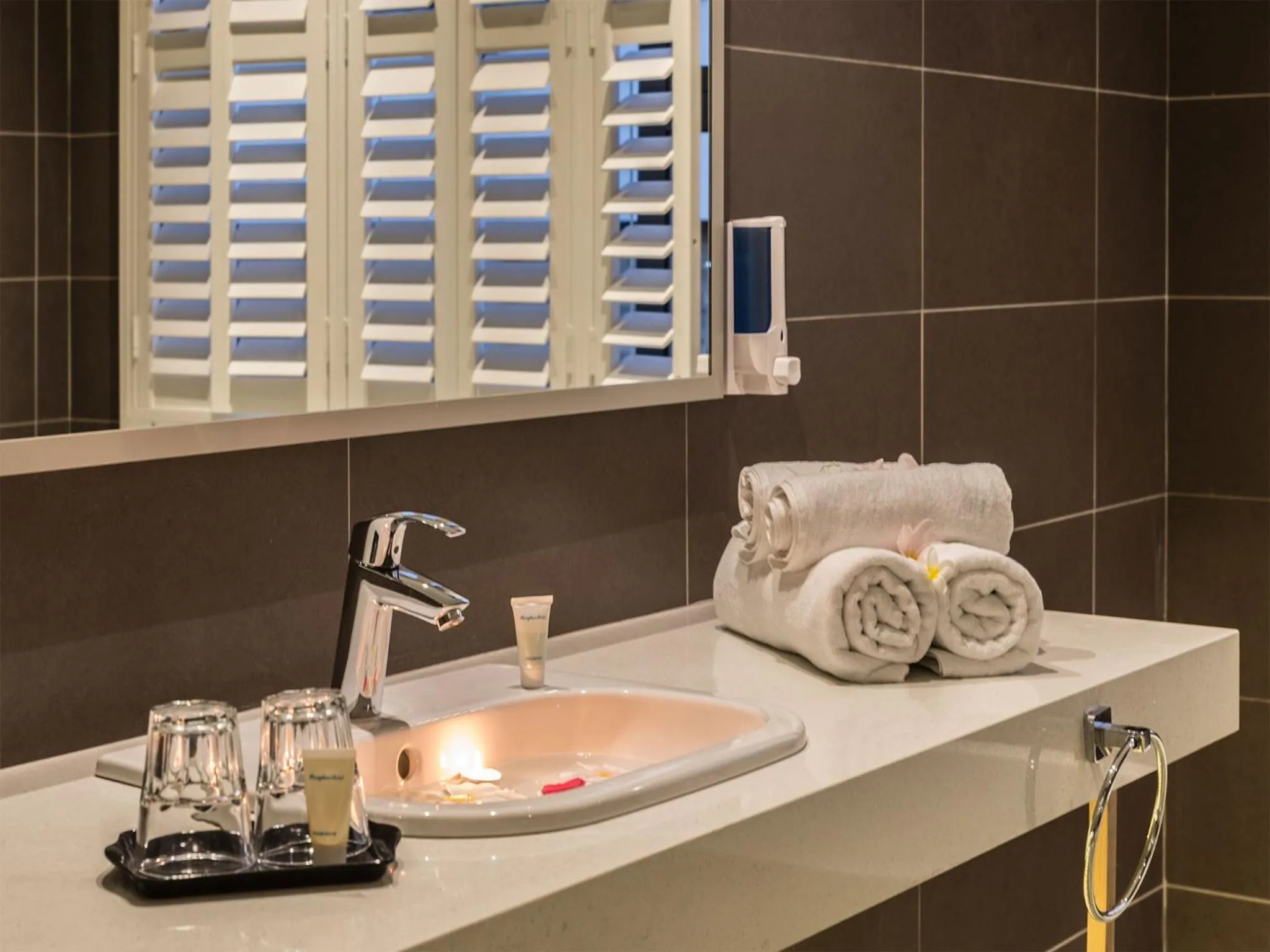 Bathroom in Pereybere Hotel & Spa