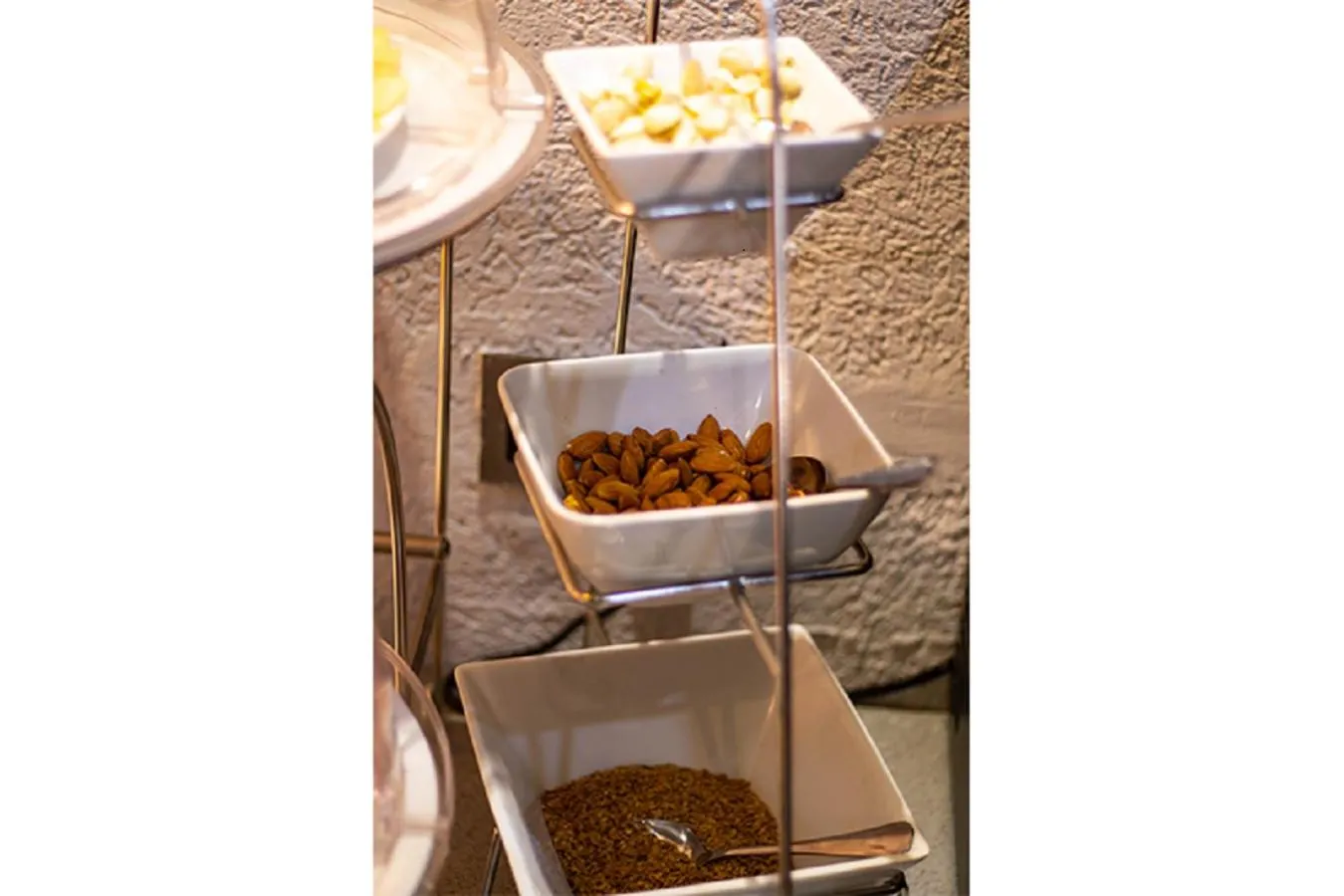 Buffet breakfast in Pereybere Hotel & Spa