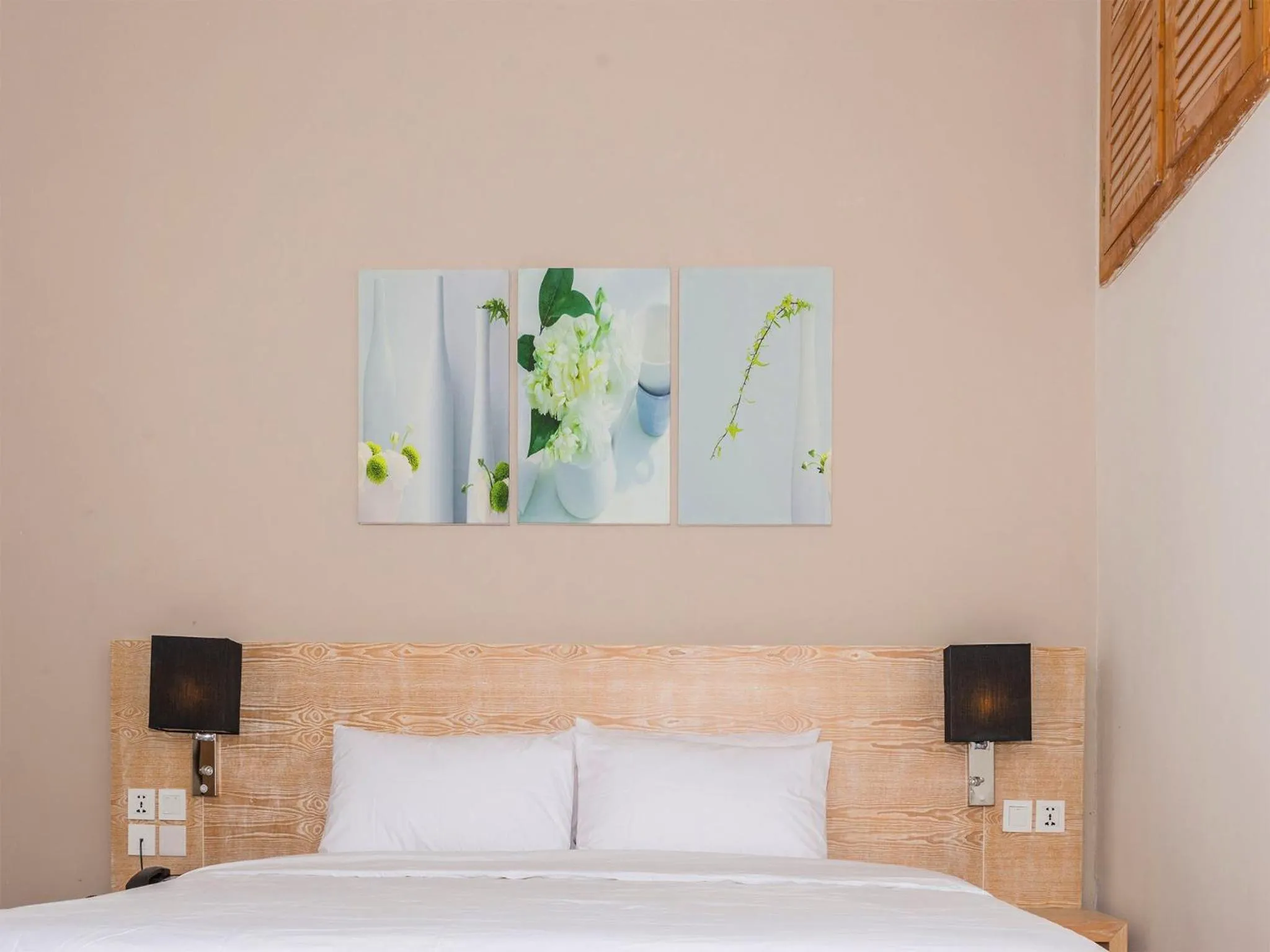 Bedroom, Bed in Pereybere Hotel & Spa