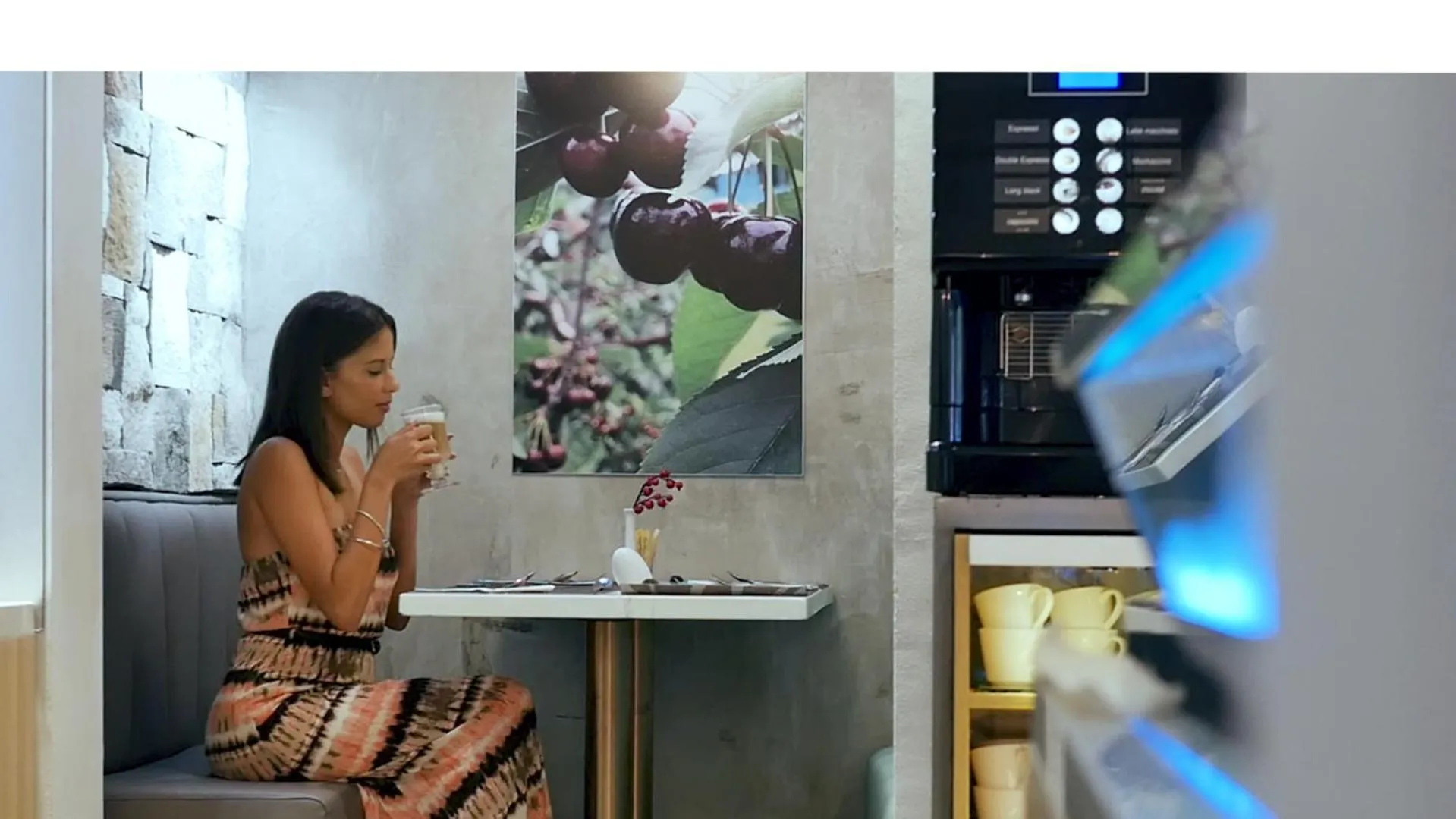 Restaurant/places to eat in Pereybere Hotel & Spa