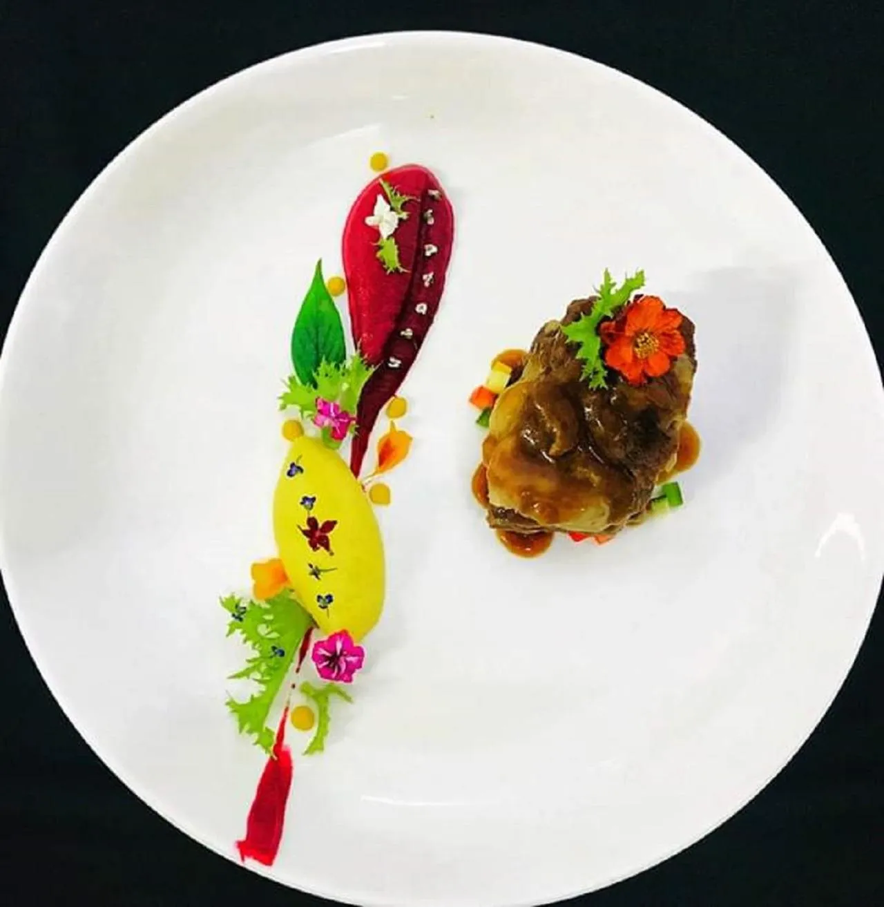 Food in Pereybere Hotel & Spa