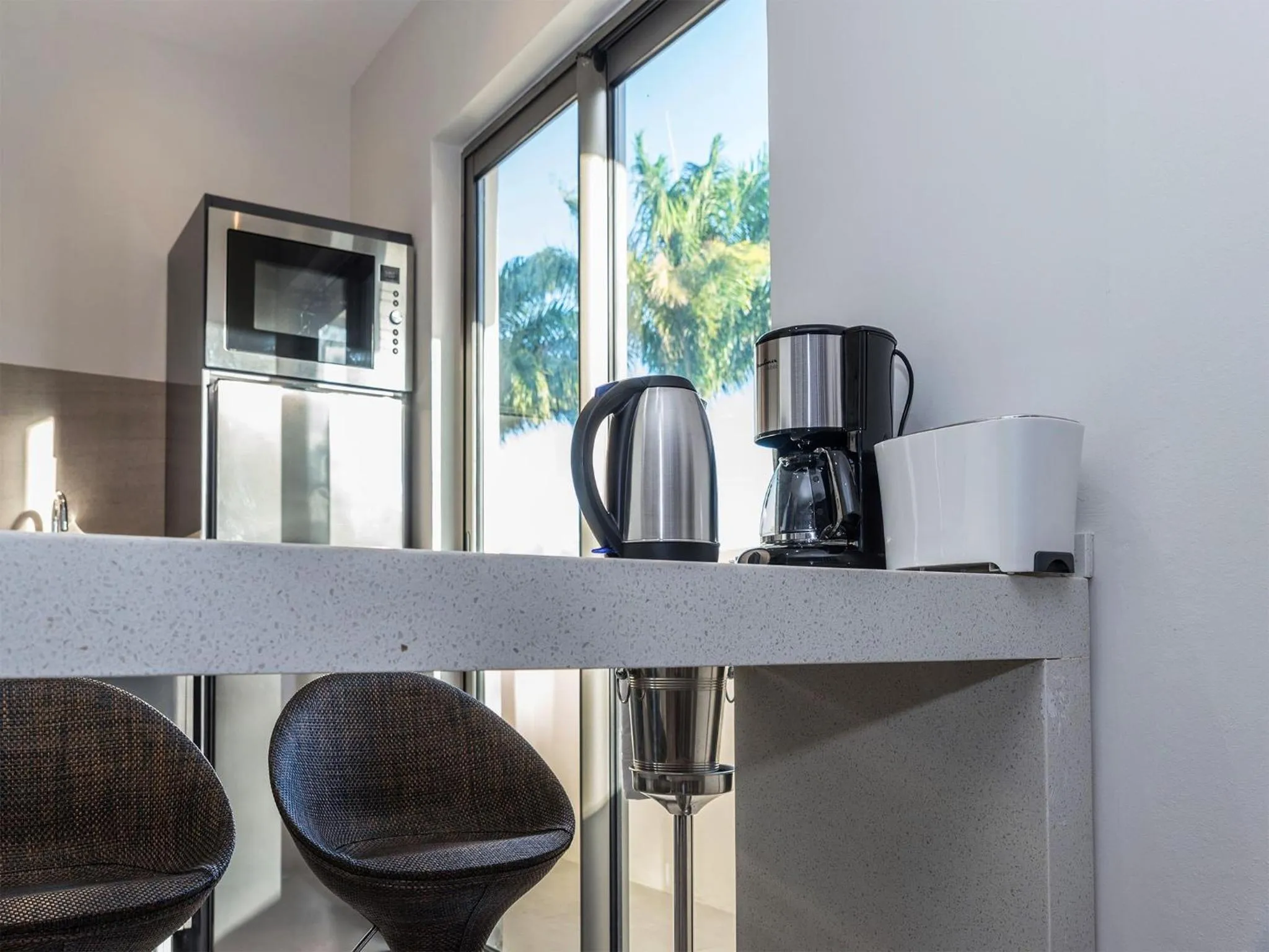 Coffee/tea facilities in Pereybere Hotel & Spa