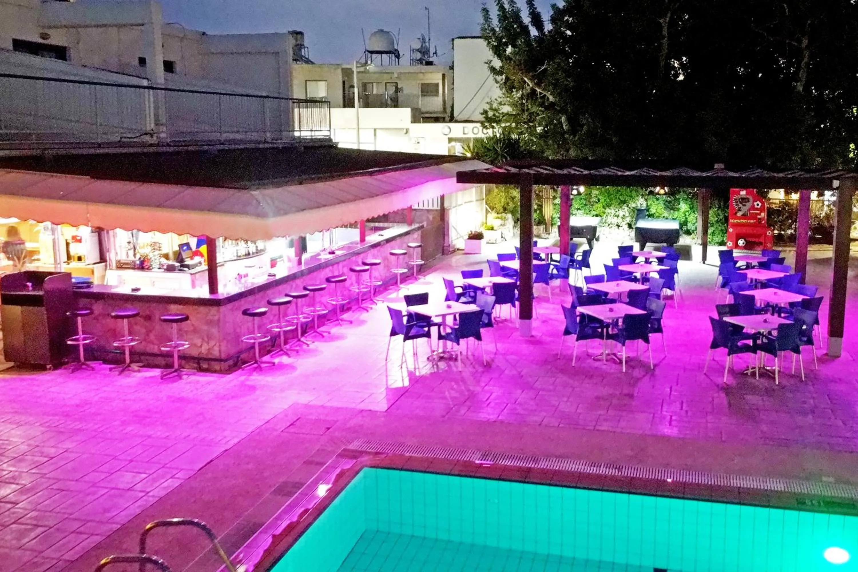 Restaurant/places to eat in Green Bungalows Hotel Apartments - Residents Only