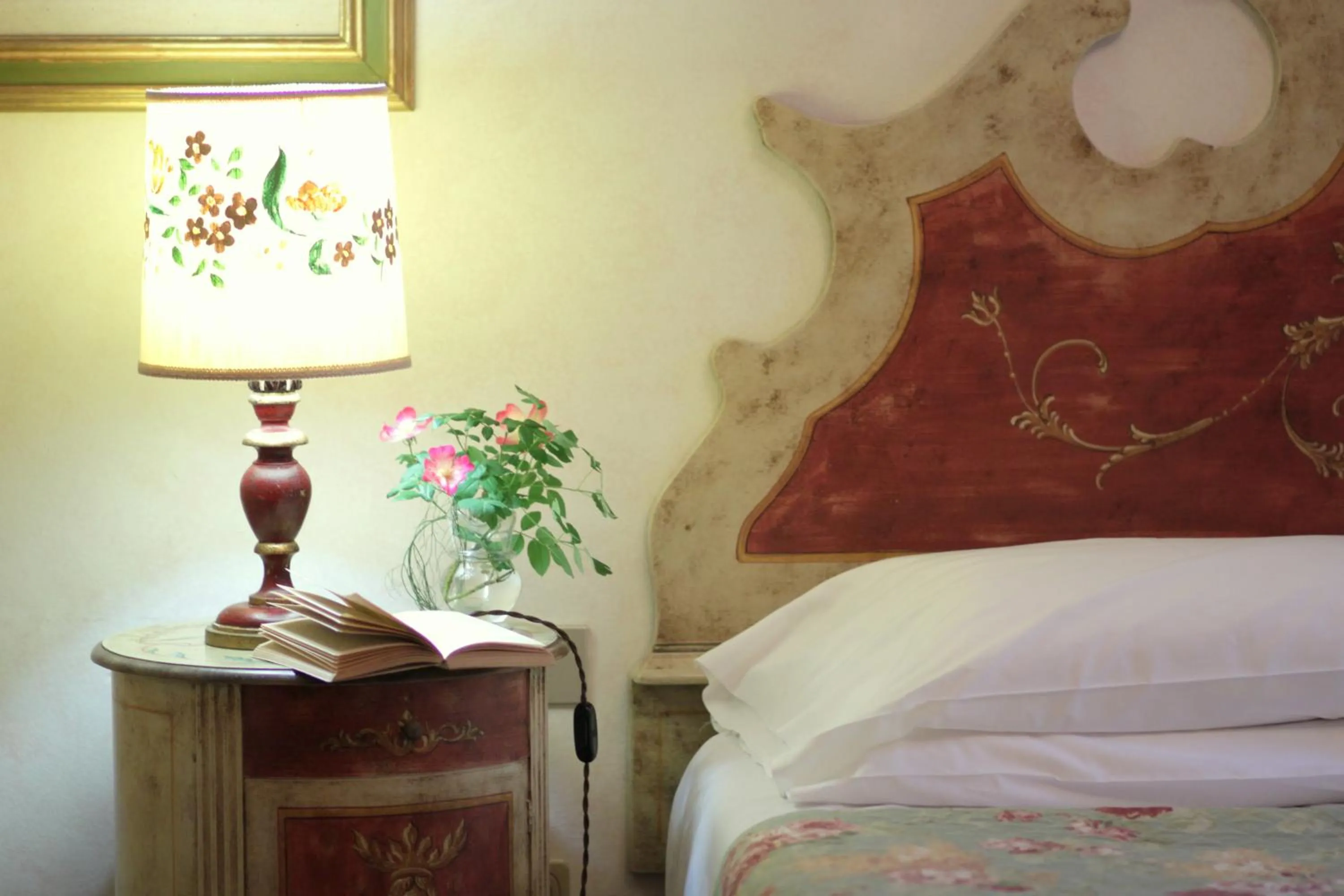 Decorative detail, Bed in Domus Giorgio