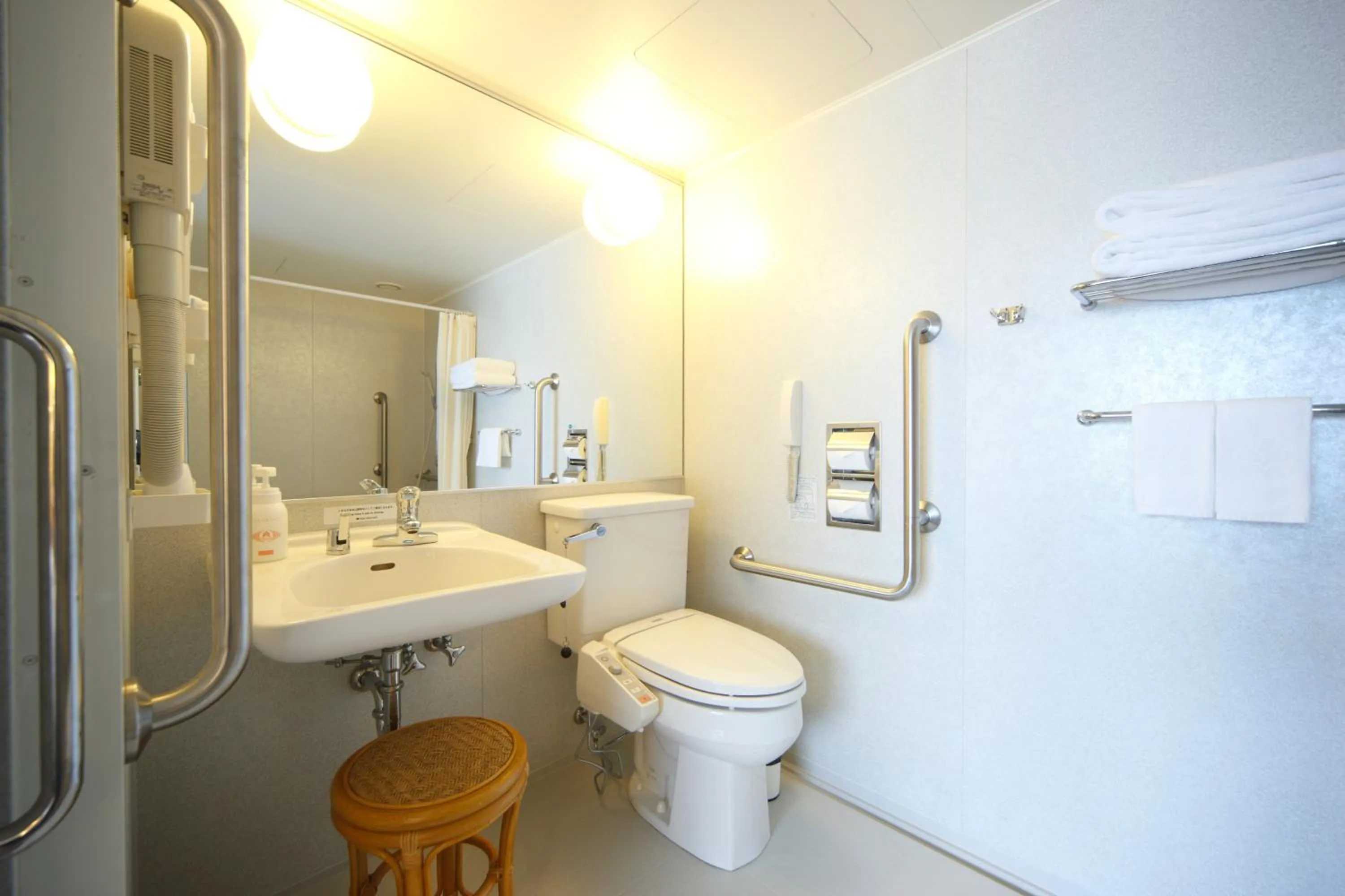 Shower in Hotel Nikko Nara