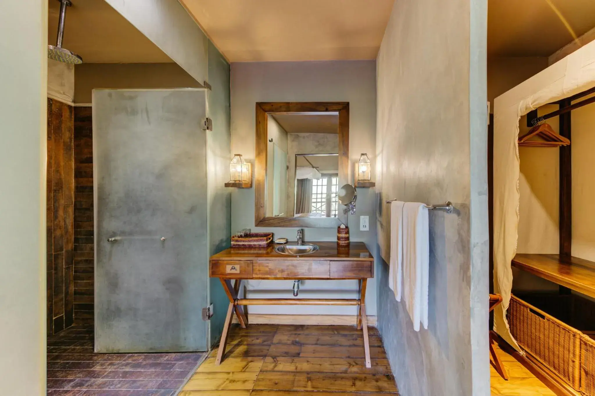 Bathroom in Cinnamon Wild Yala Bathroom in Cinnamon Wild Yala