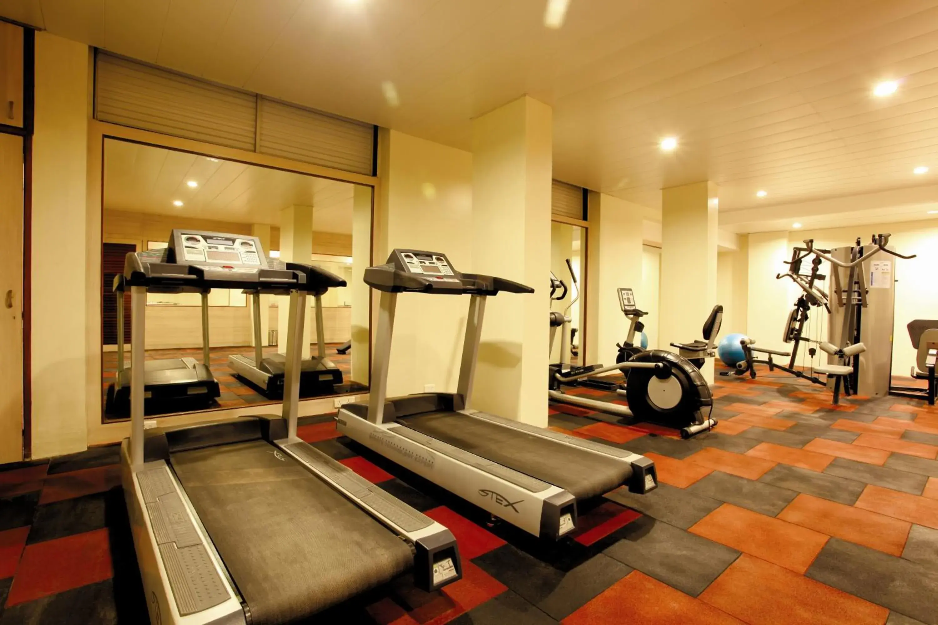 Fitness centre/facilities in Evershine Resort & Spa Fitness centre/facilities in Evershine Resort & Spa