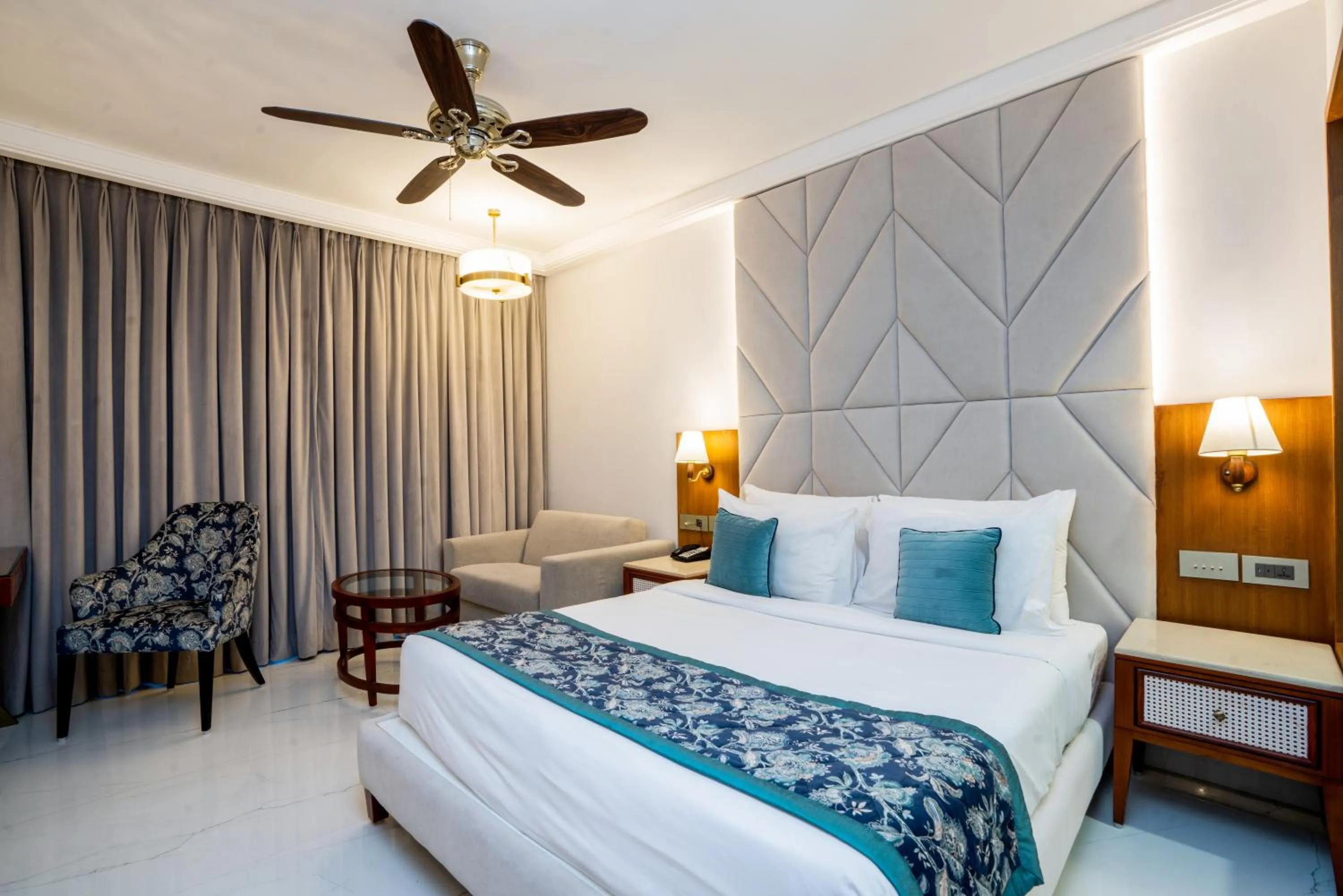 Bed in Evershine Resort & Spa