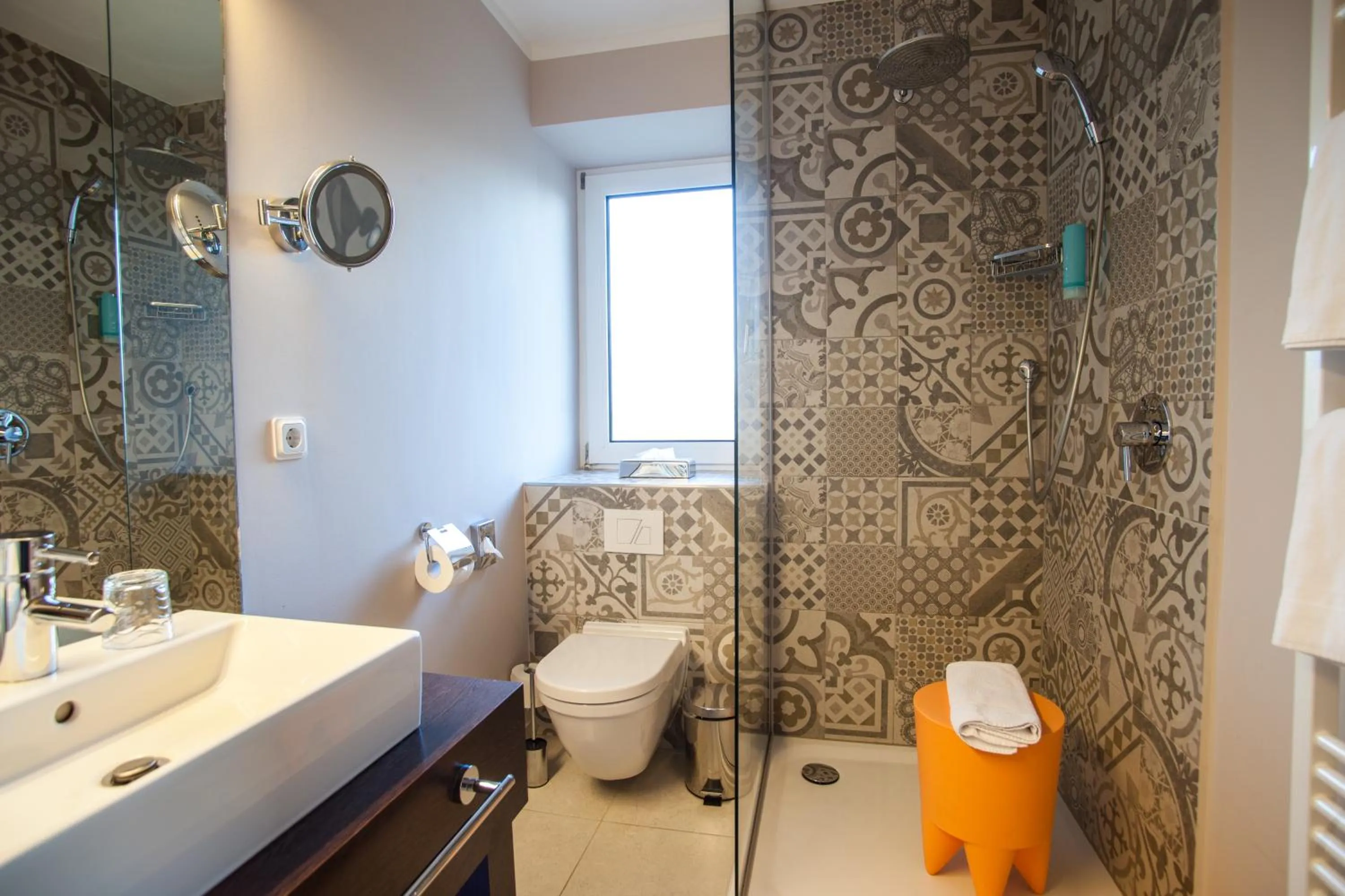 Photo of the whole room in Retro Design Hotel