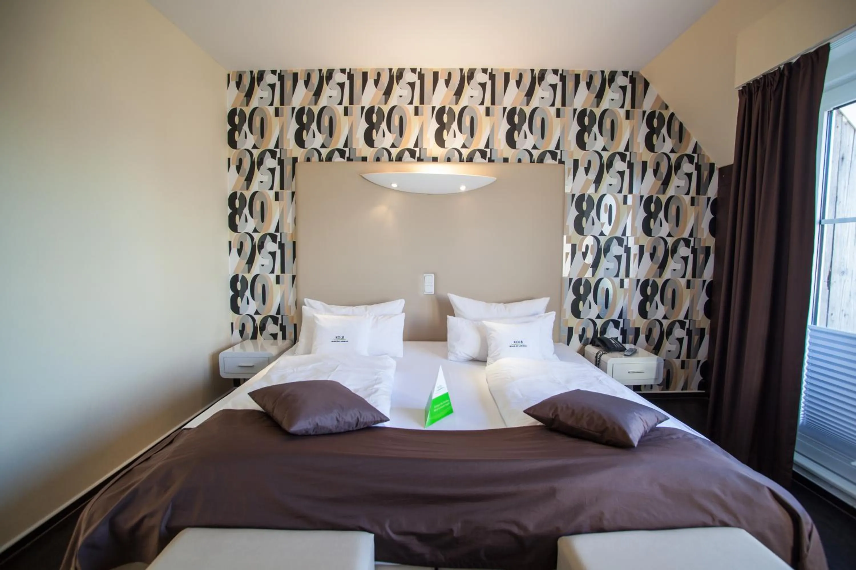 Photo of the whole room, Bed in Retro Design Hotel