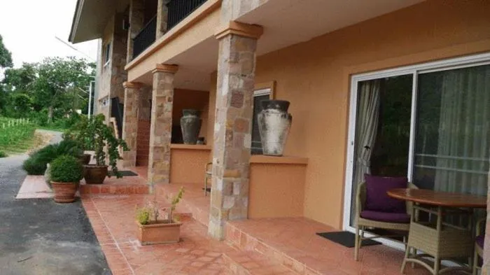 GRANMONTE Wine Cottage