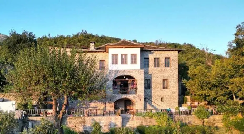Traditional GuestHouse Permet Traditional GuestHouse Permet