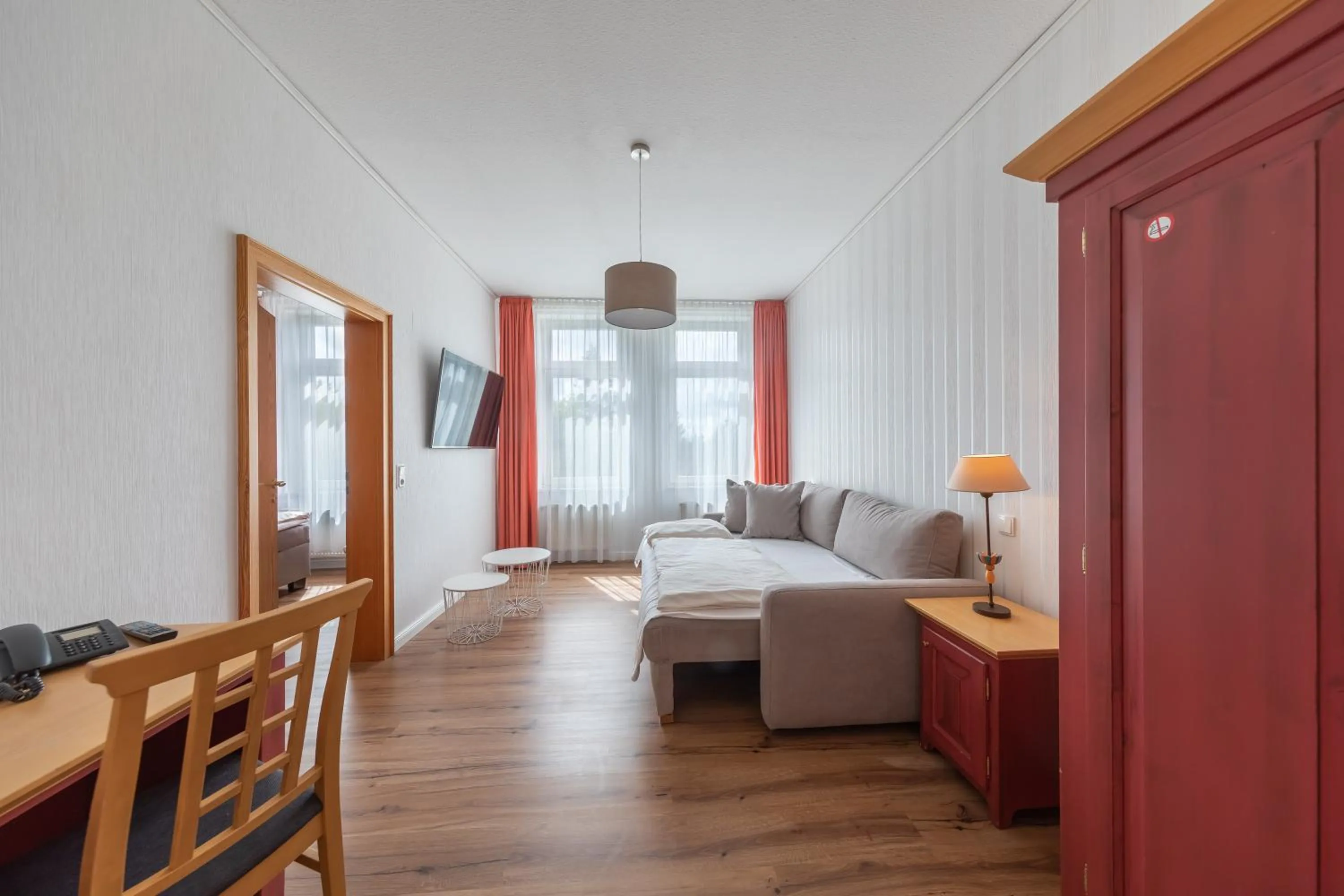 Living room, Bed in Hotel Der Kräuterhof