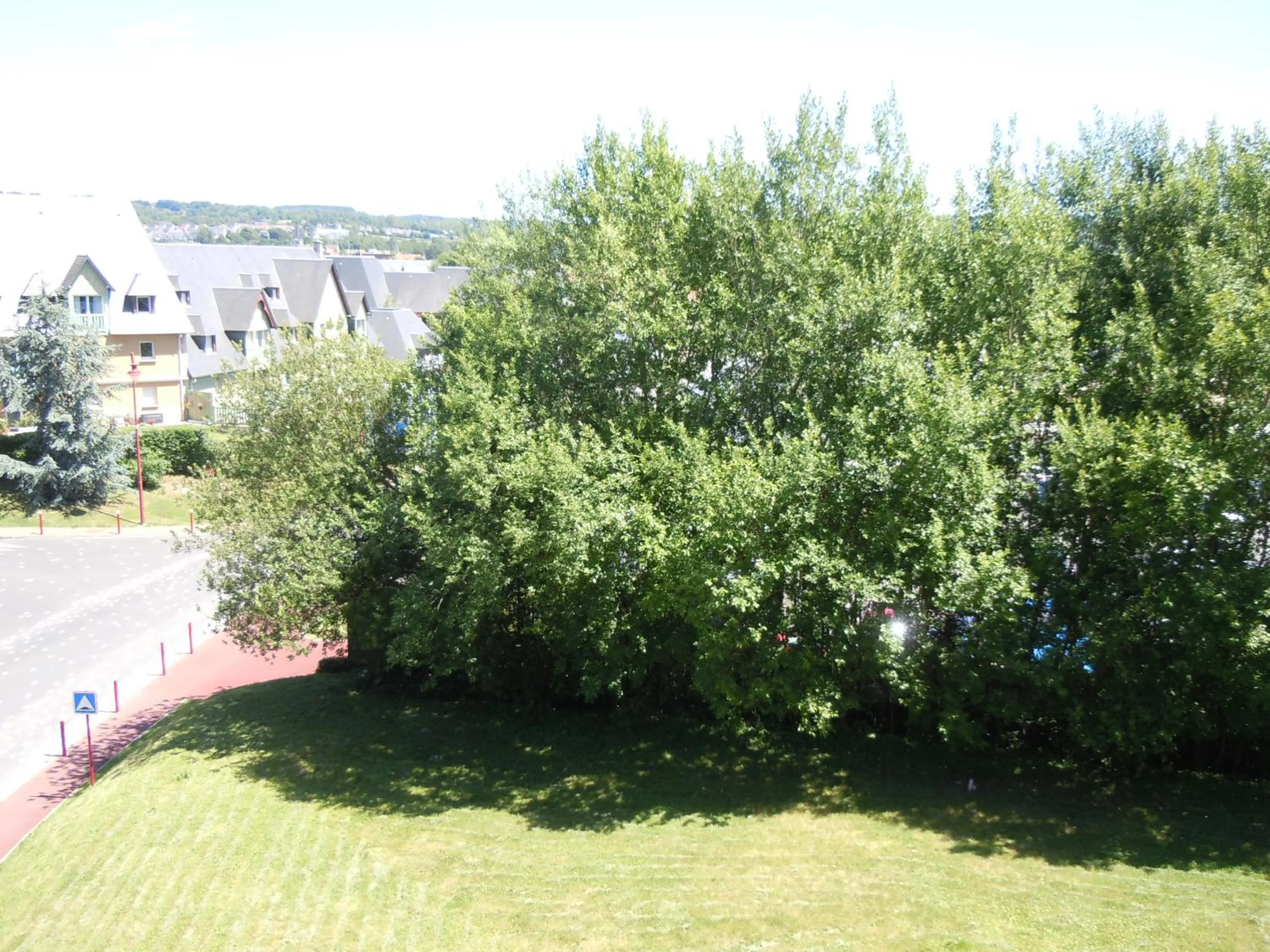 Property building in Sweet Home Appart'Hôtel Deauville Sud