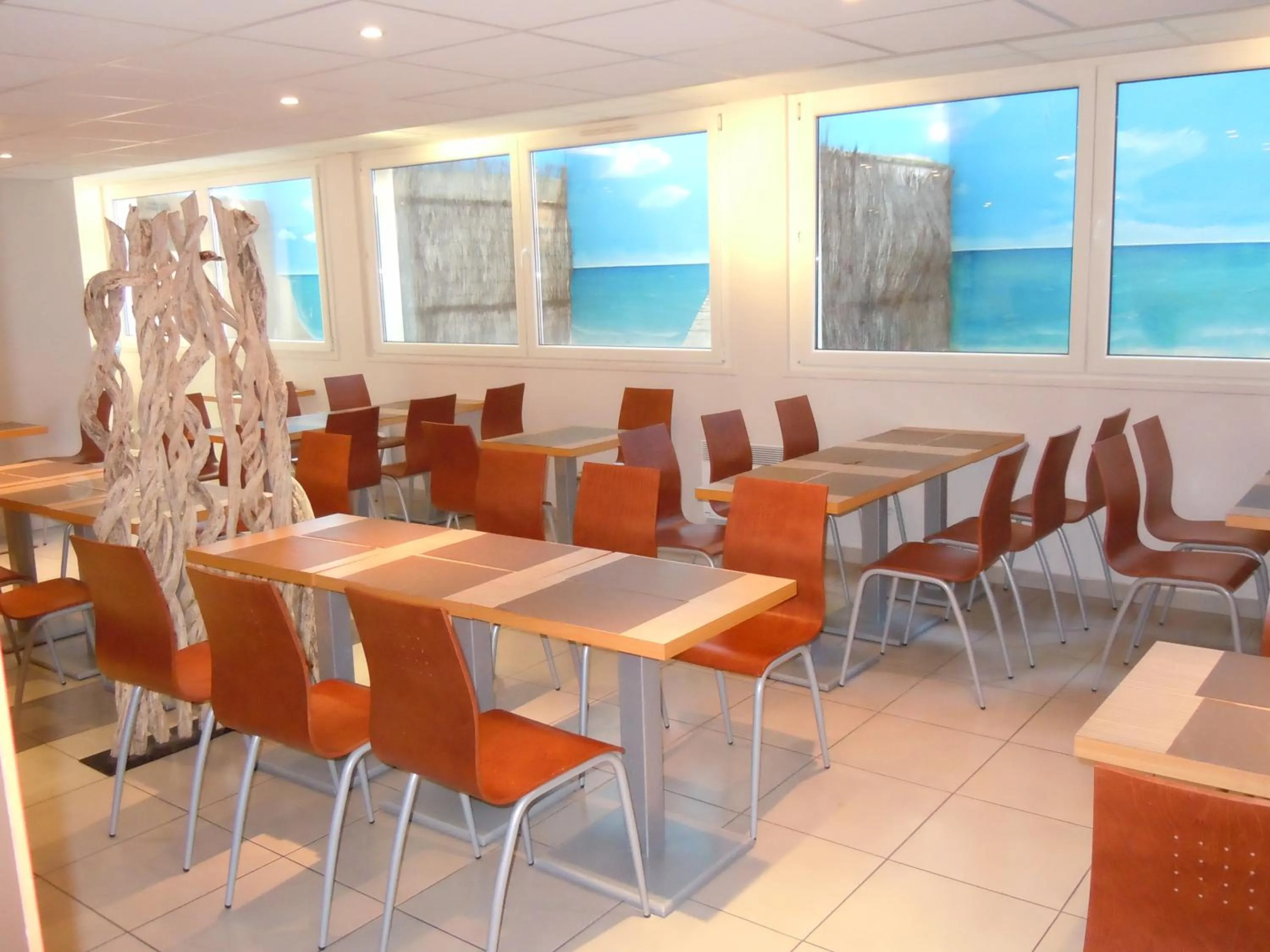 Breakfast in Sweet Home Appart'Hôtel Deauville Sud